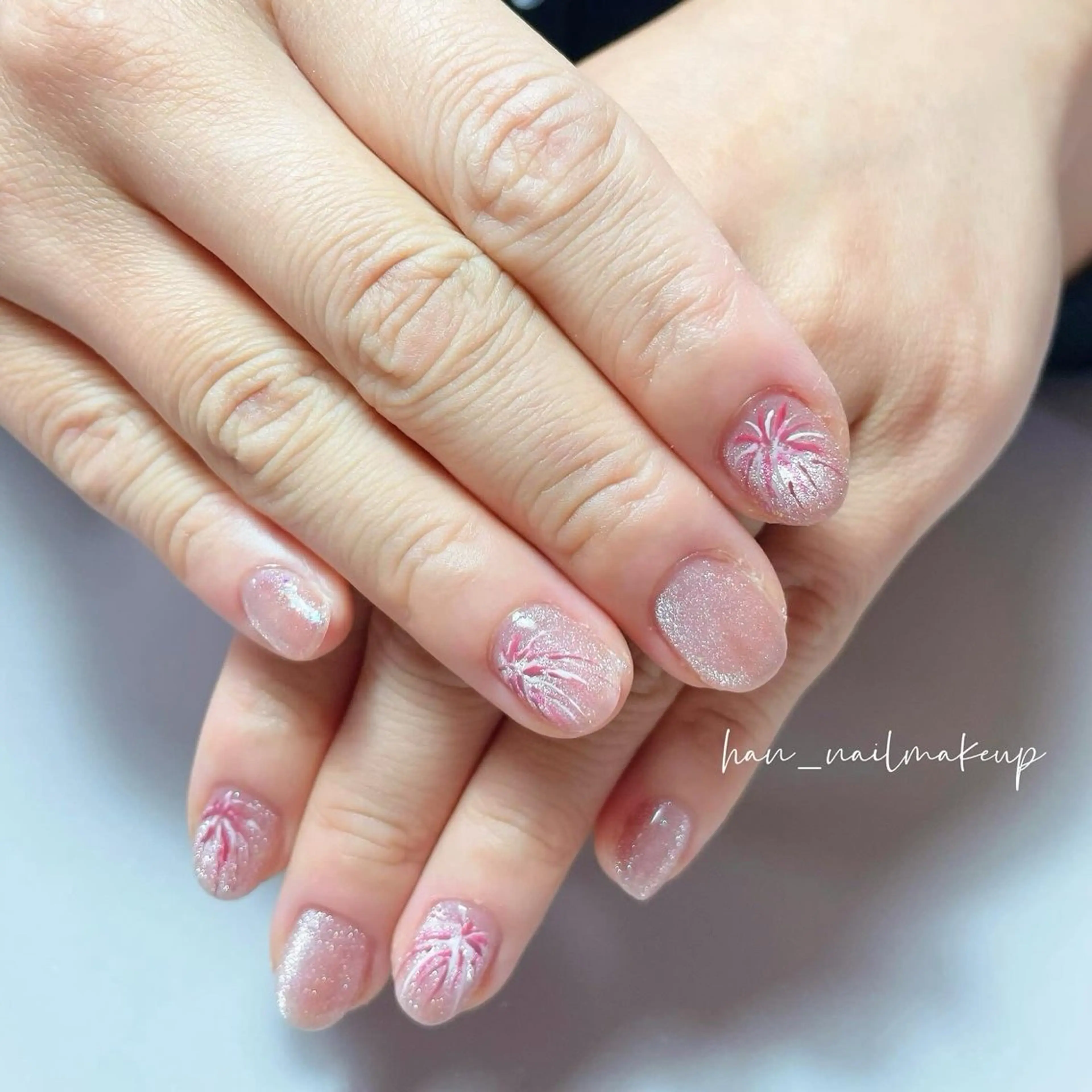 ネイル アートネイル ゴージャス マグネットネイル 赤色 ハンドネイル Himari Nail Salonのネイルデザイン