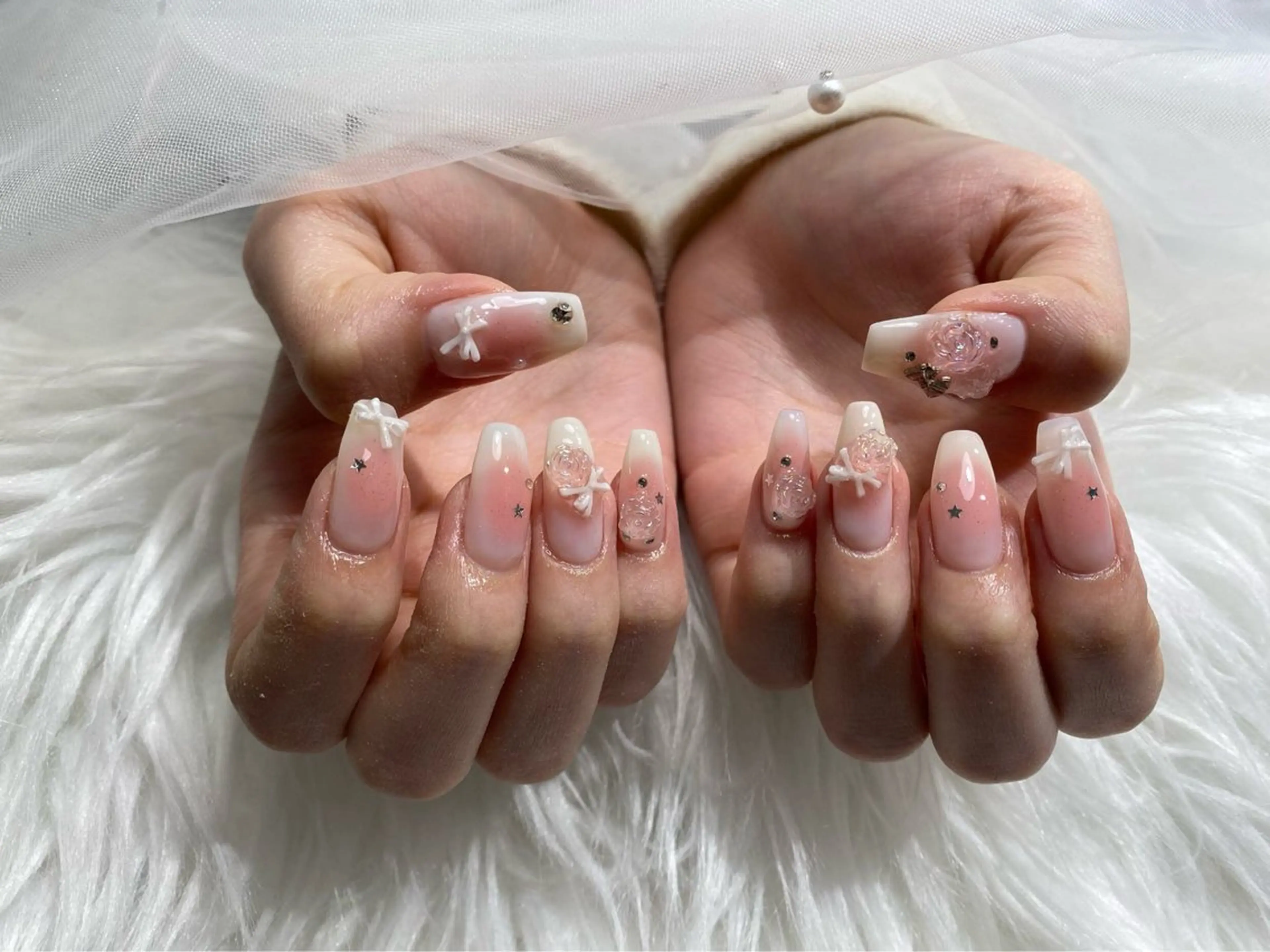 ネイル ハンドネイル 🌈 Laule'aのネイルデザイン