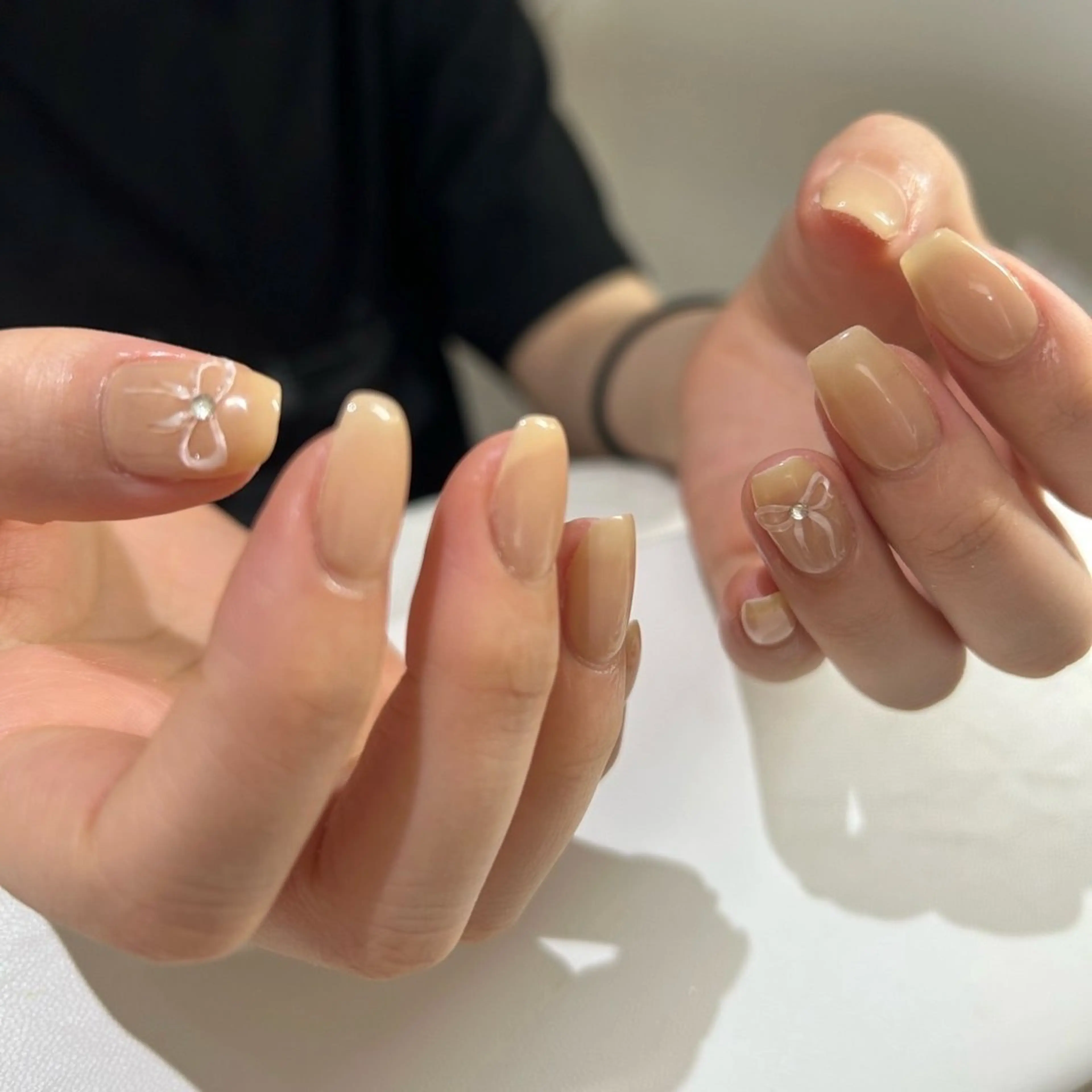 ネイル 持ち込み ハンドネイル io. NAILのネイルデザイン