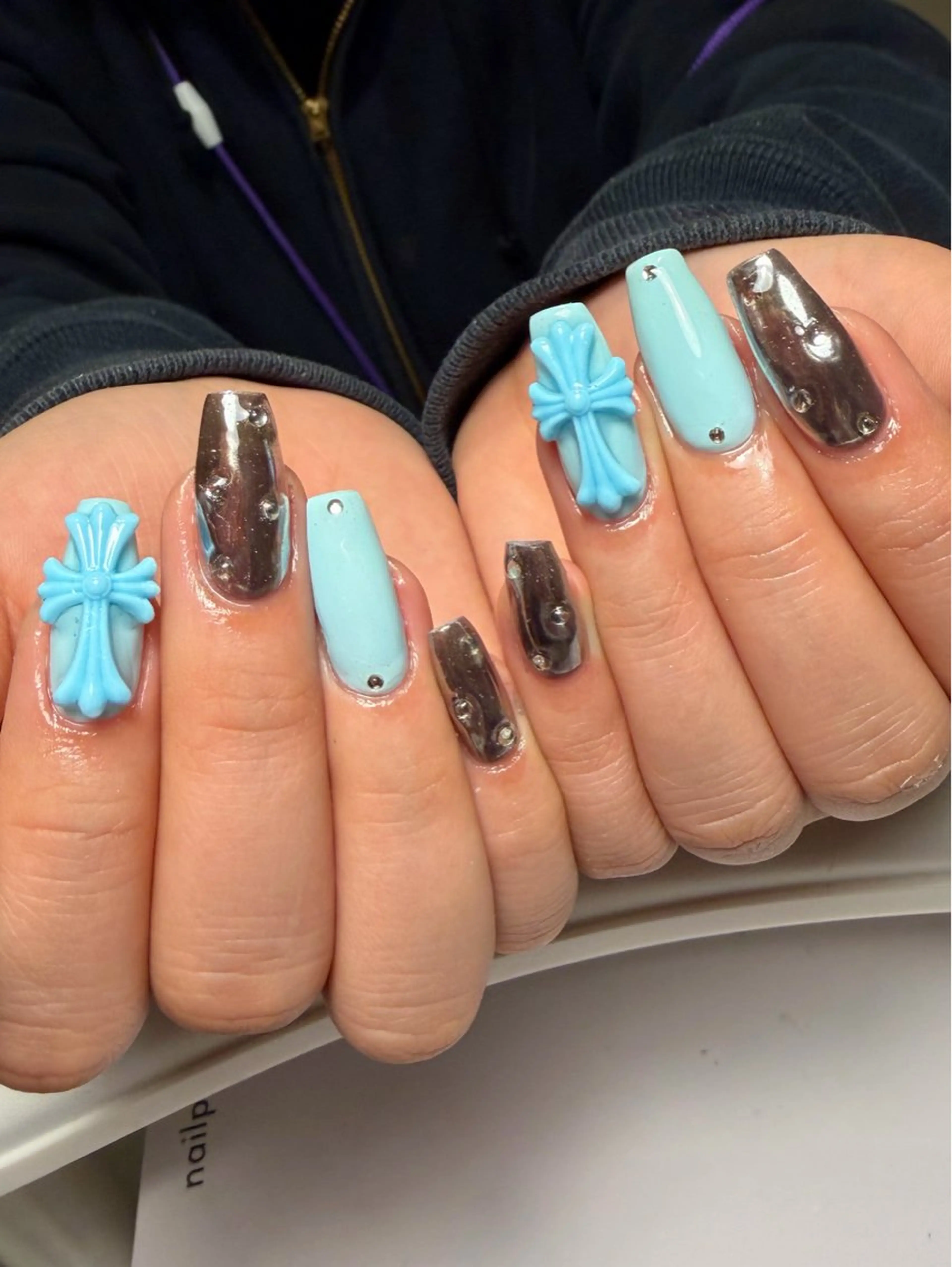 ネイル ハンドネイル 鈴木 るなのネイルデザイン