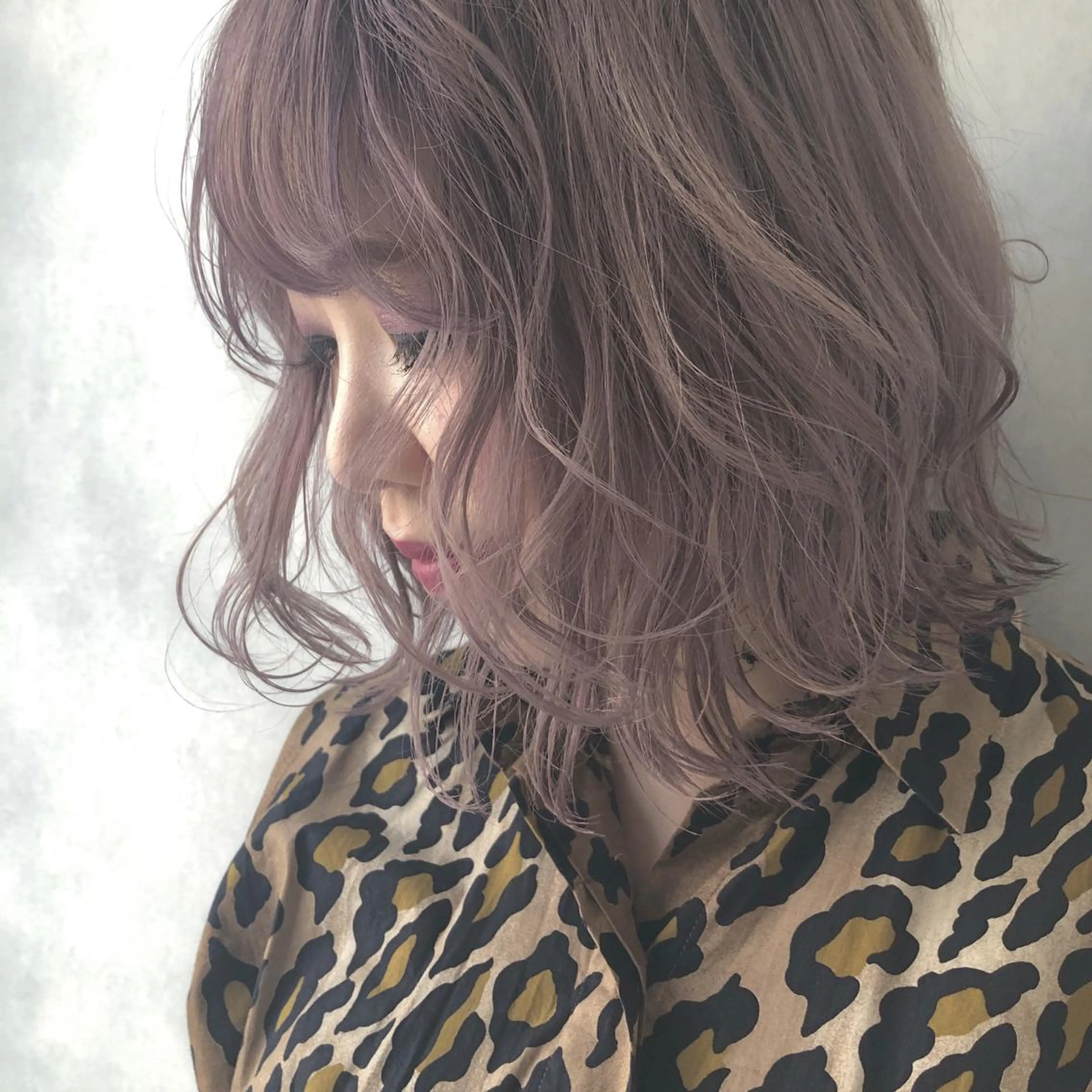 ミディアム カラー ベージュカラー ピンクカラー ピンクベージュ ORIKA 美容室のヘアスタイル