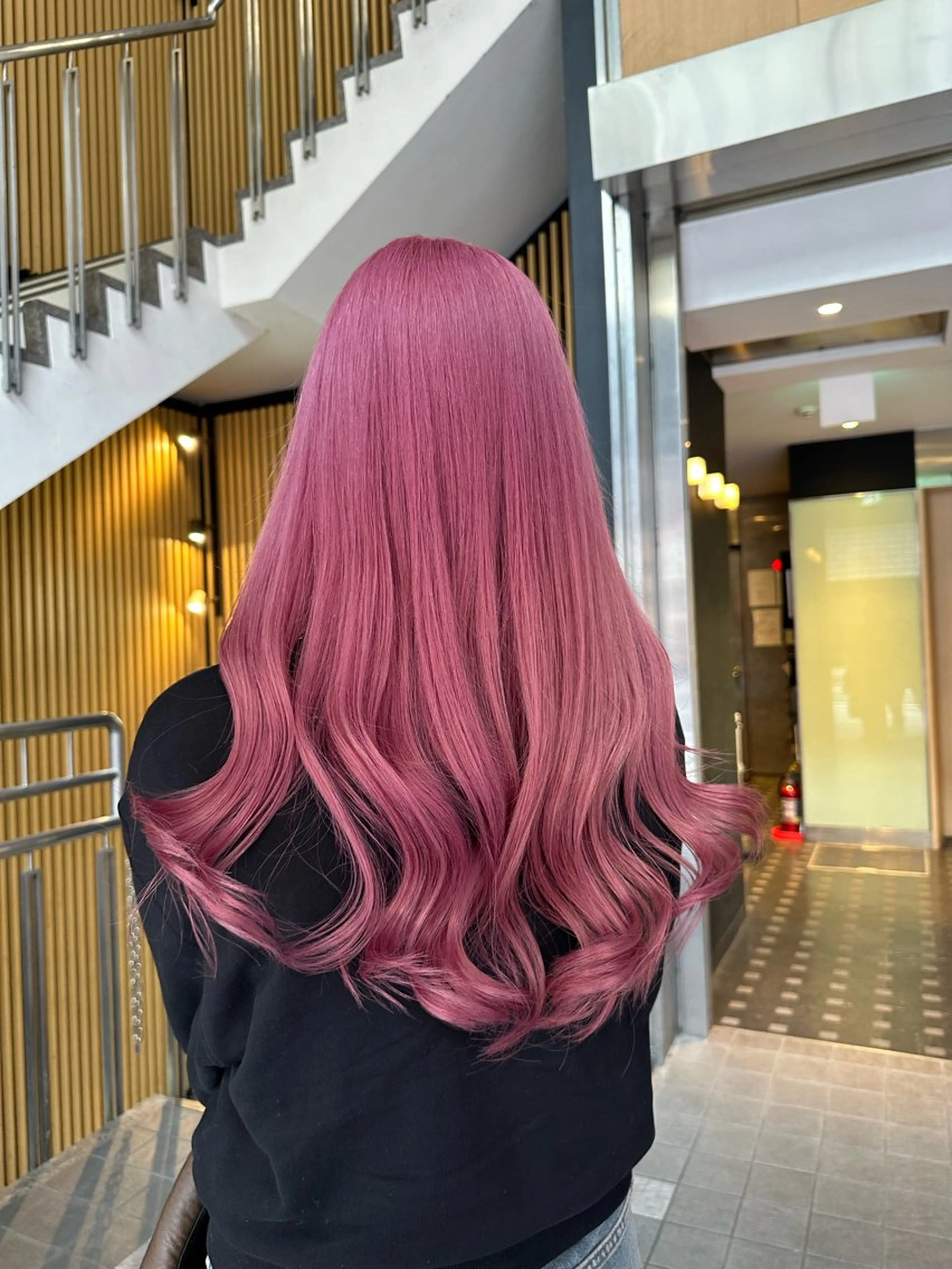 ロング ハイトーン/ブリーチ カラー/SHOGOのヘアスタイル