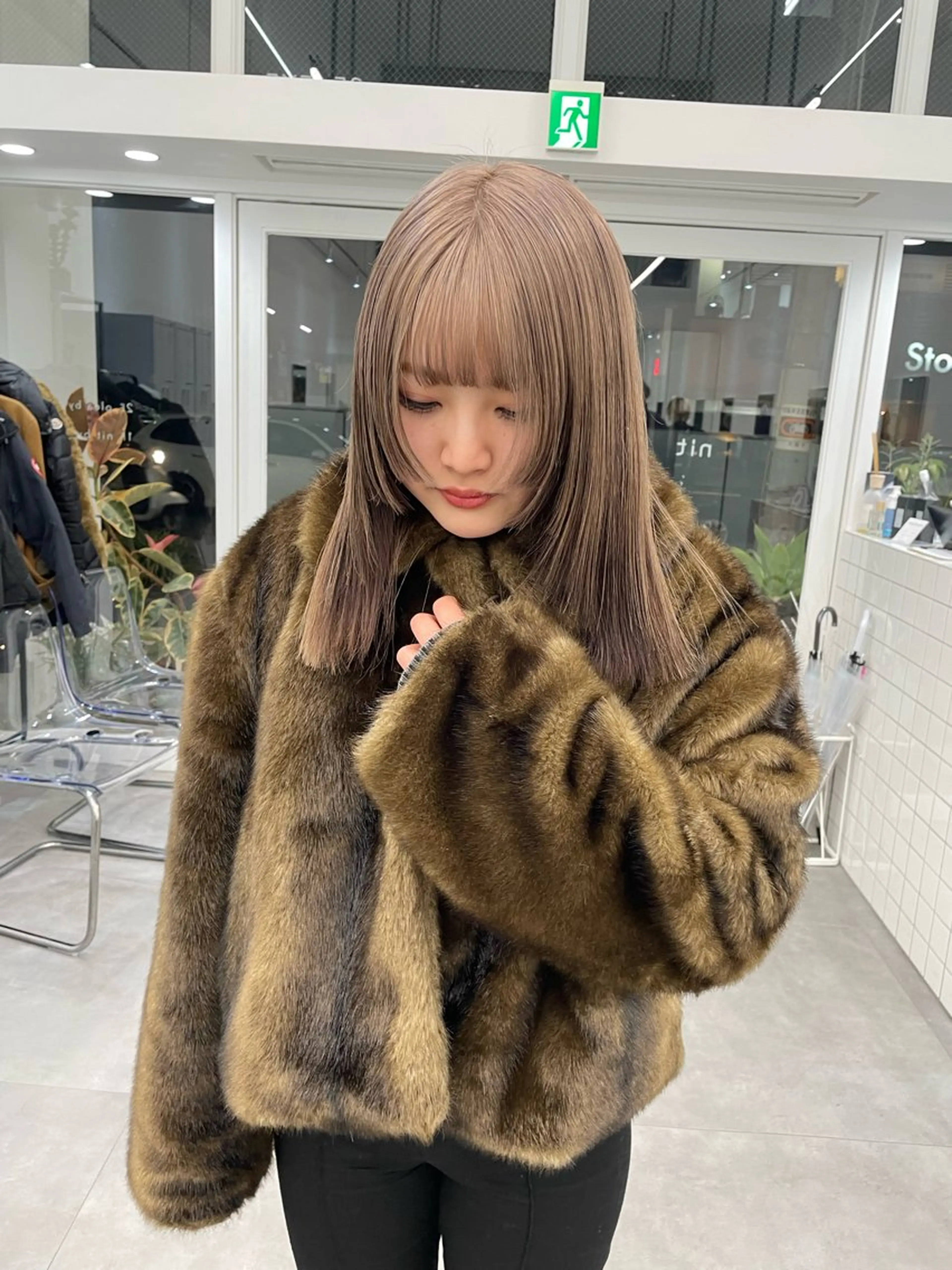 セミロング カラー MANA/上野/ カラーモデル🖤✨のヘアスタイル