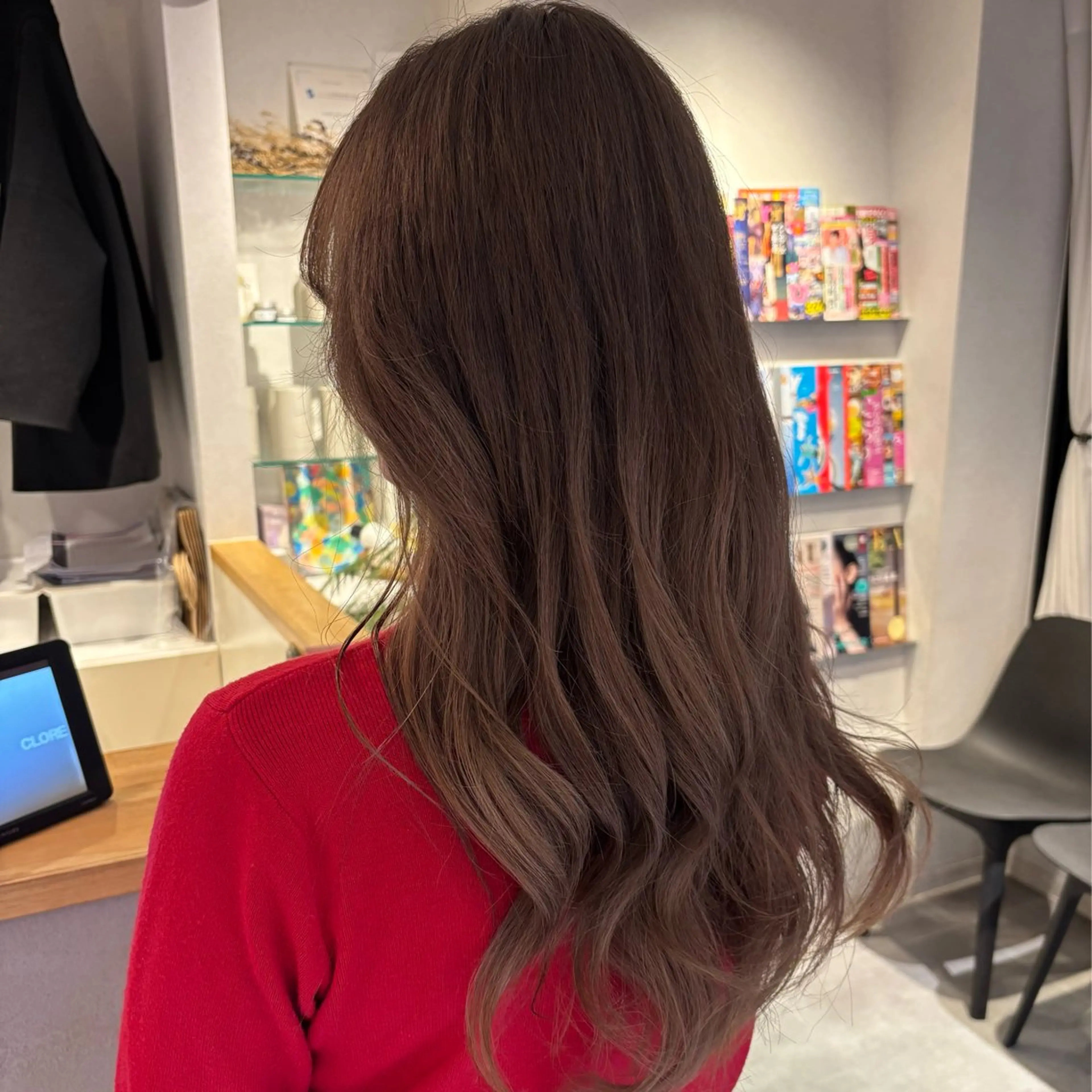 カラー グラデーションカラー 草野 亜弥のヘアスタイル