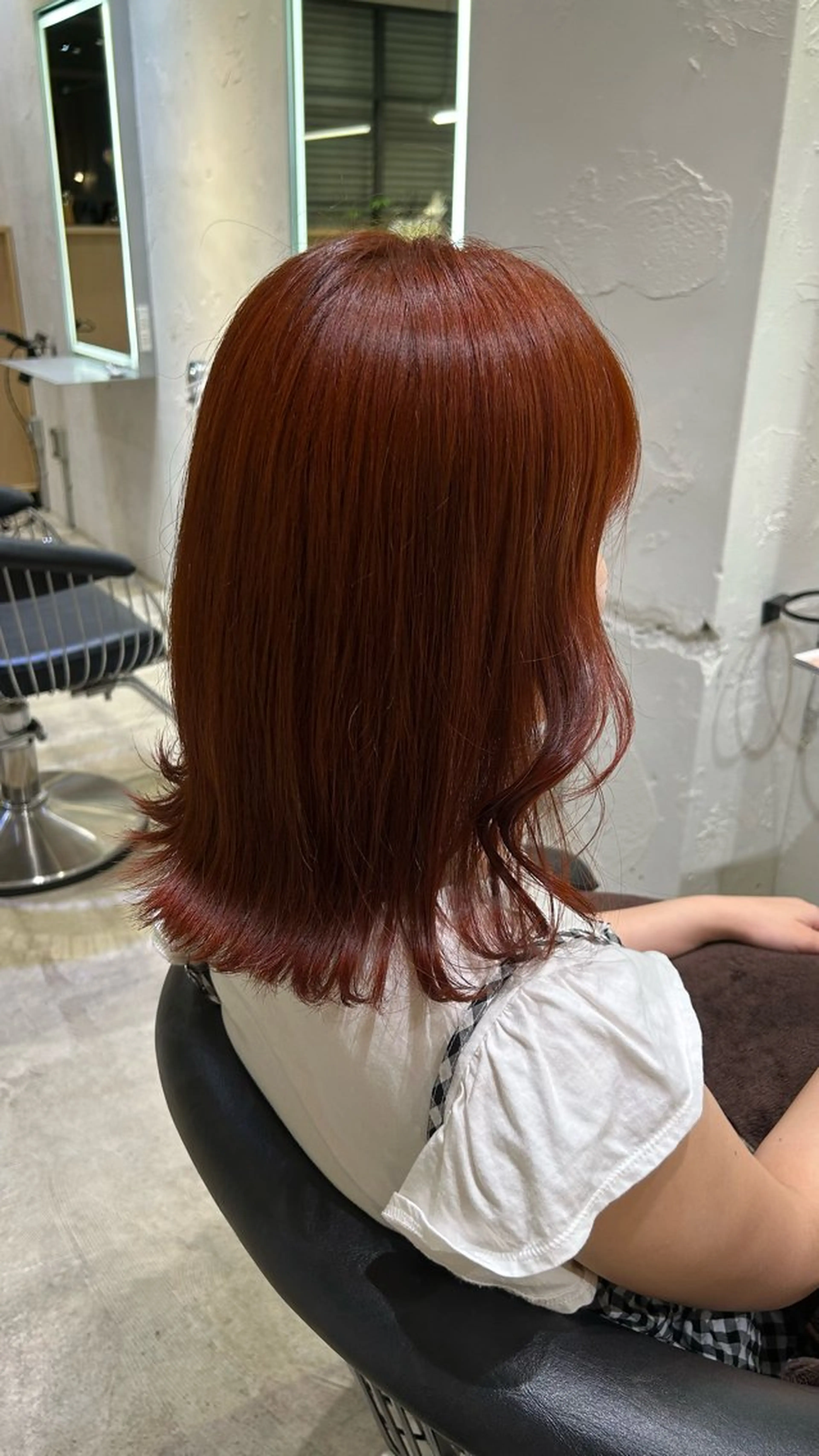 セミロング カラー オレンジ 神野 柚芽のヘアスタイル