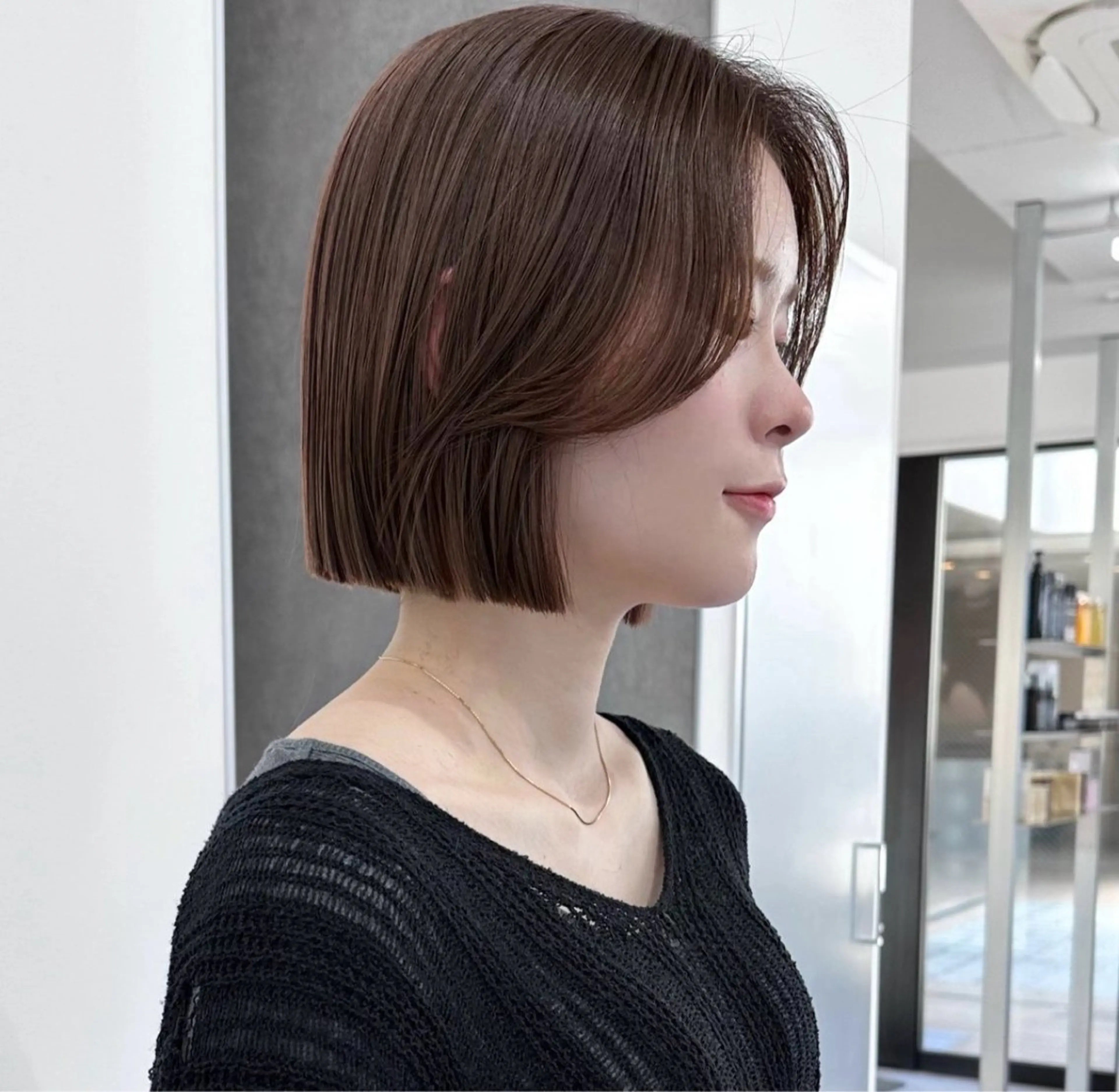 ショート ボブ 顔周りカット 小顔カット VIVIE 福岡天神店のヘアスタイル