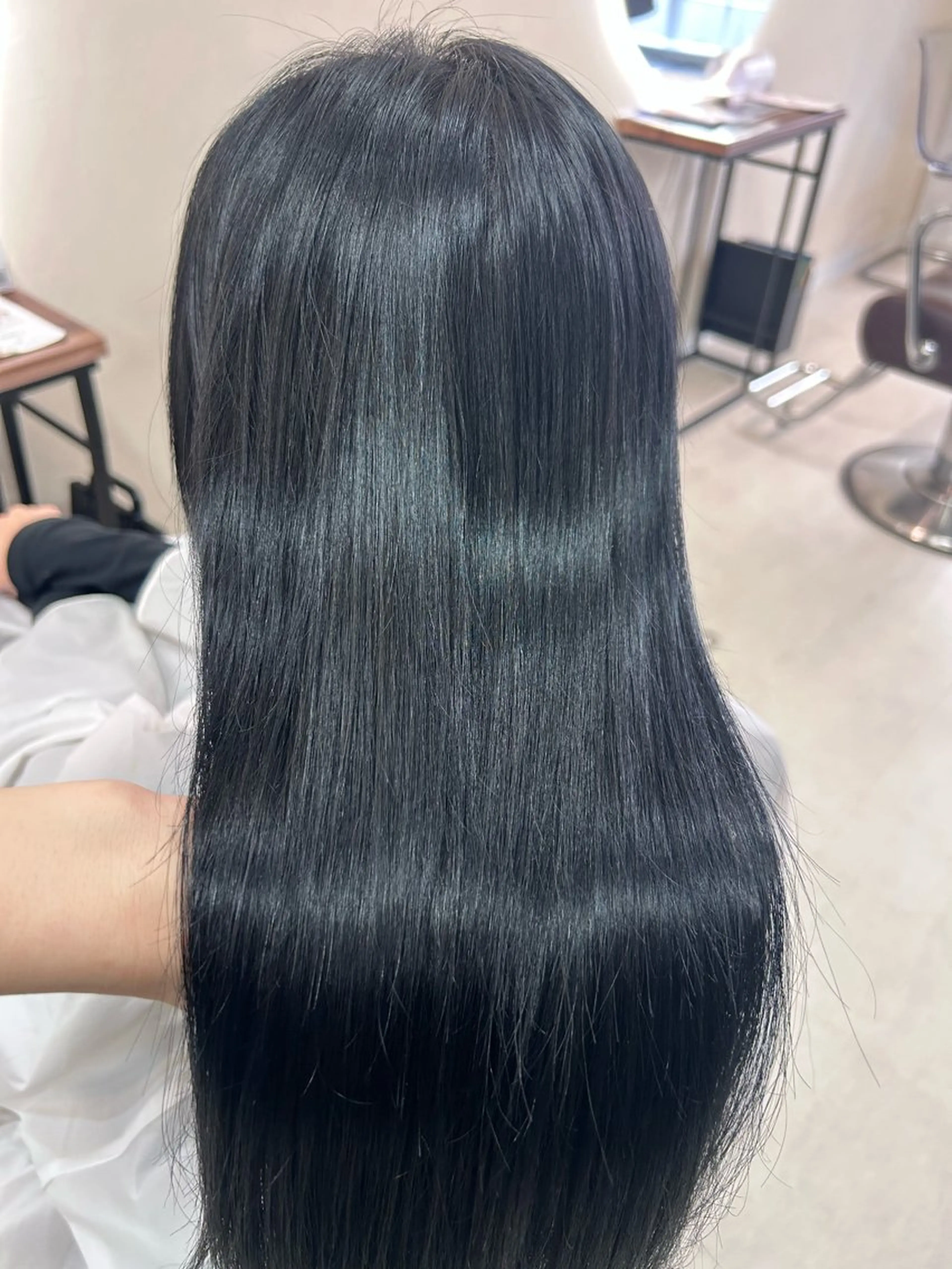 ロング カラー グレージュ ヘアカラー 🦋髪質改善🦋 眞井琴美のヘアスタイル