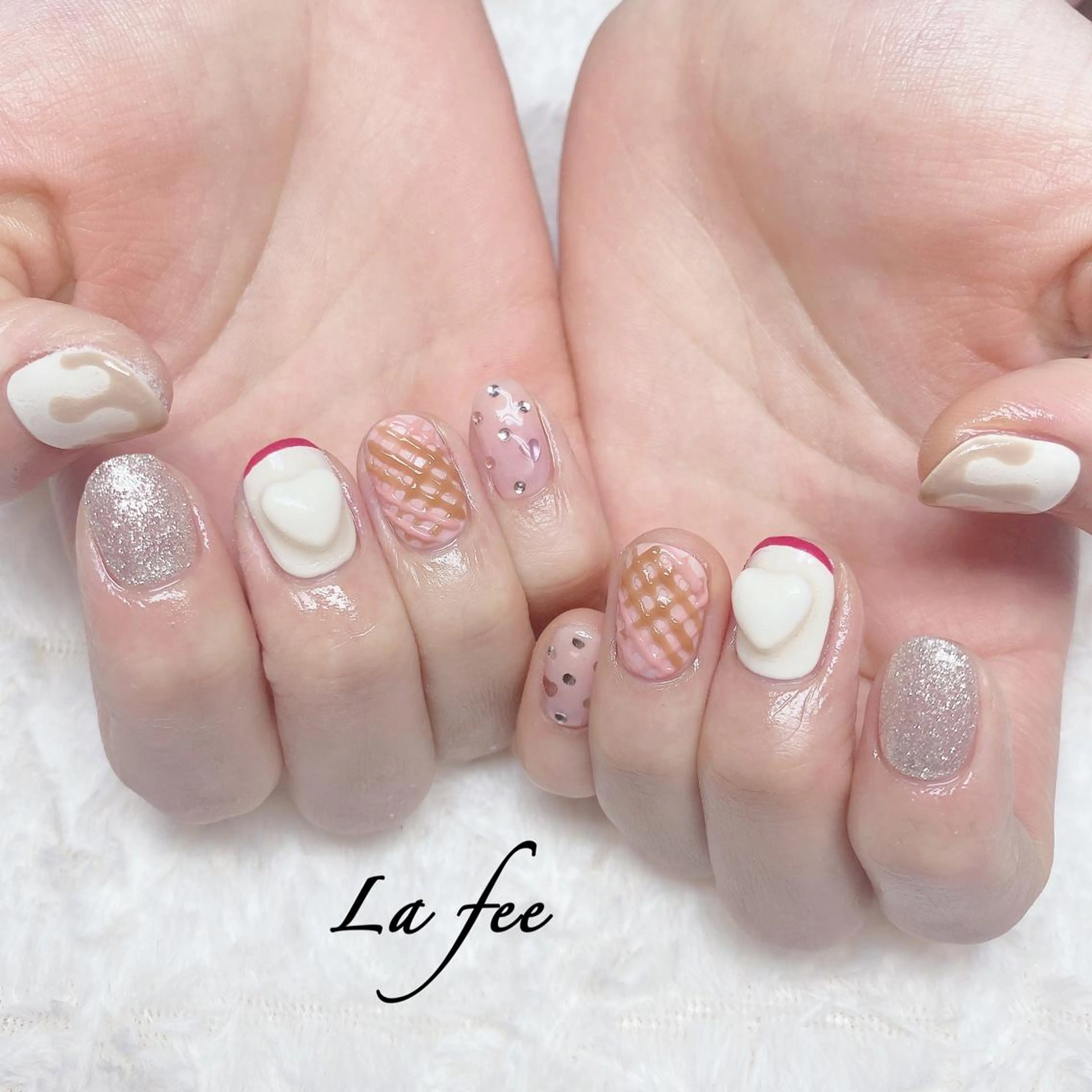 カラー ネイル ハンドネイル ハンドケア La feeのネイルデザイン