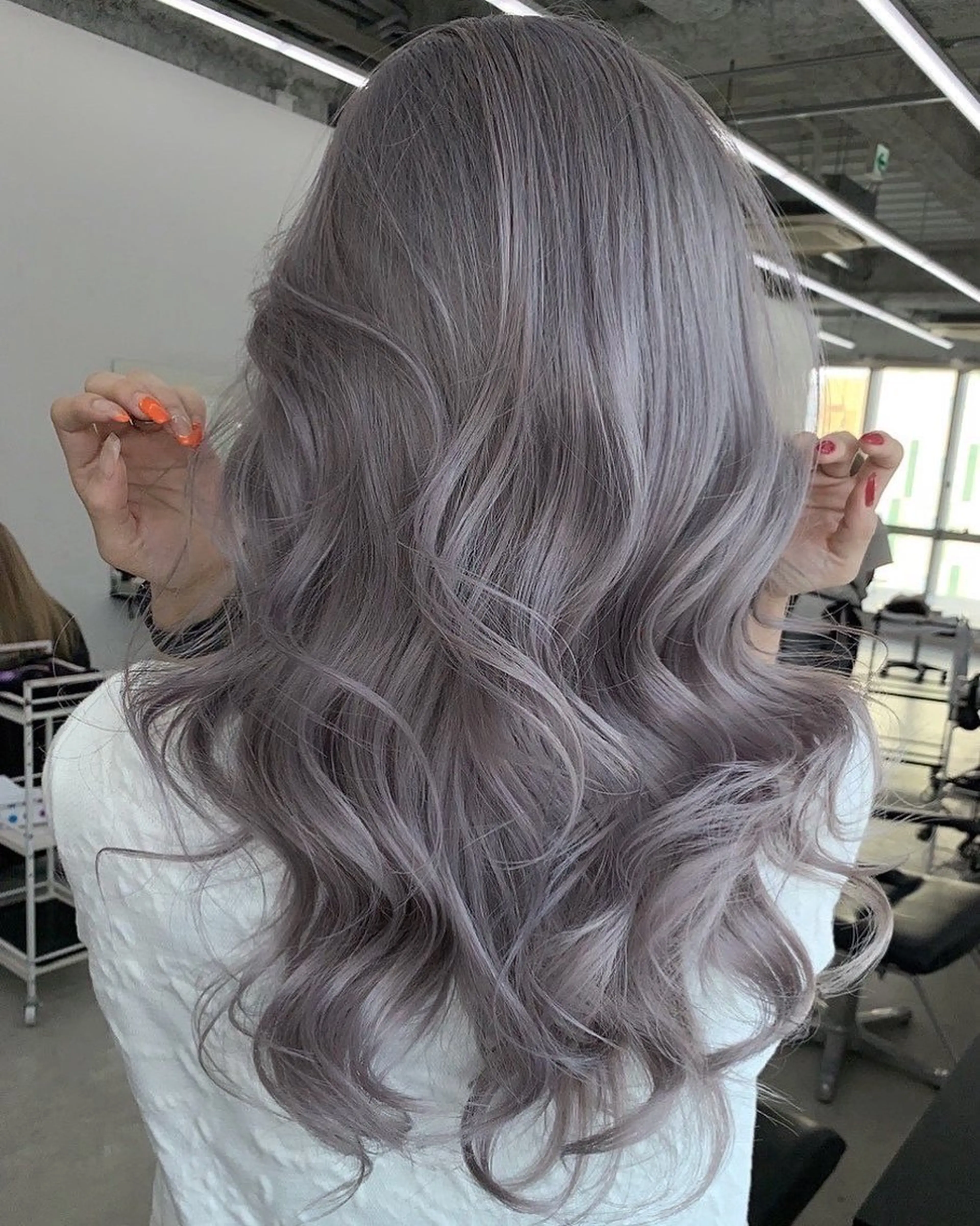 ロング カラー ヘアカラー トリートメント 大平 琶月のヘアスタイル