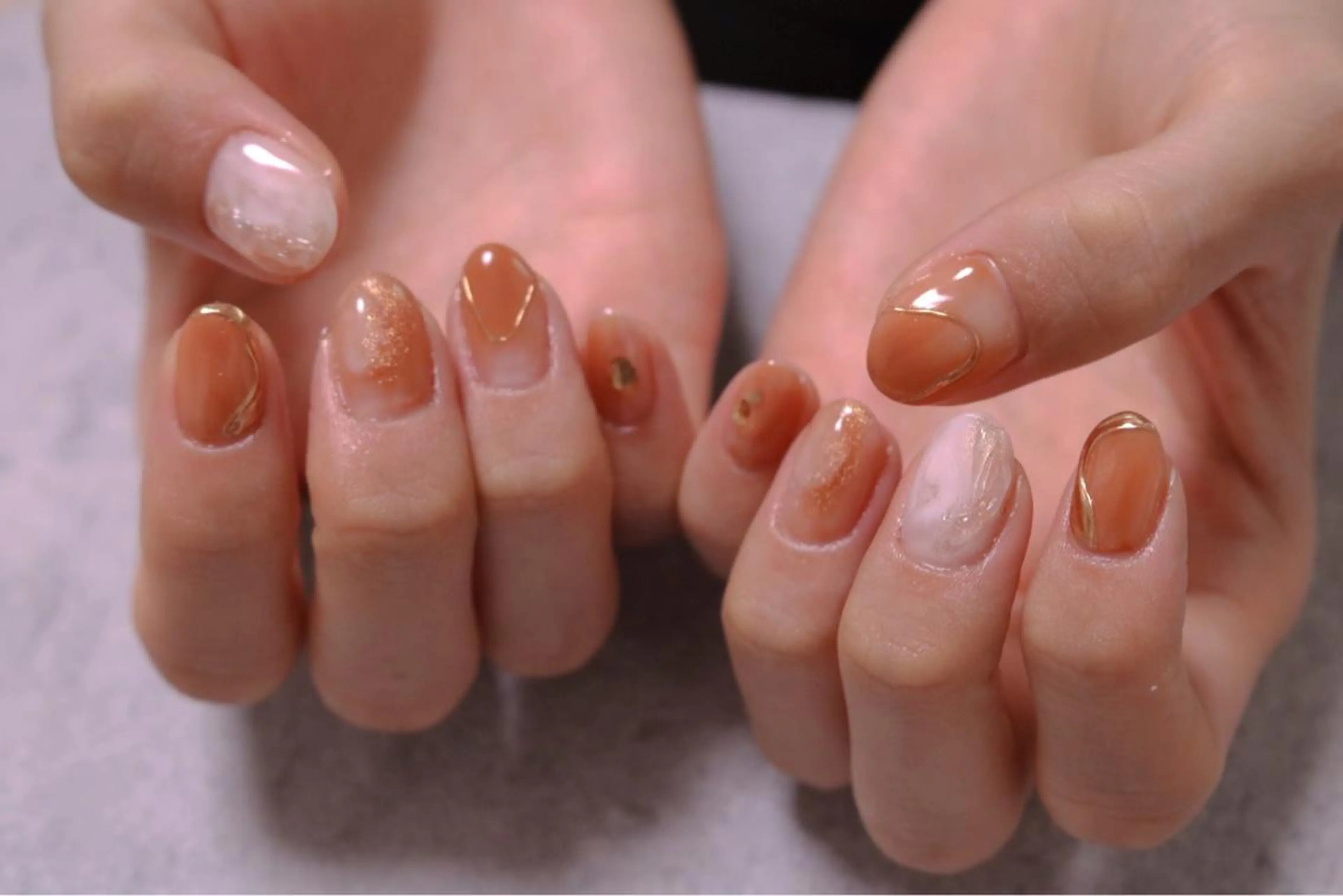 ネイル オーロラネイル カジュアル ジェルネイル マグネットネイル マットネイル ハンドネイル MH Nailのネイルデザイン