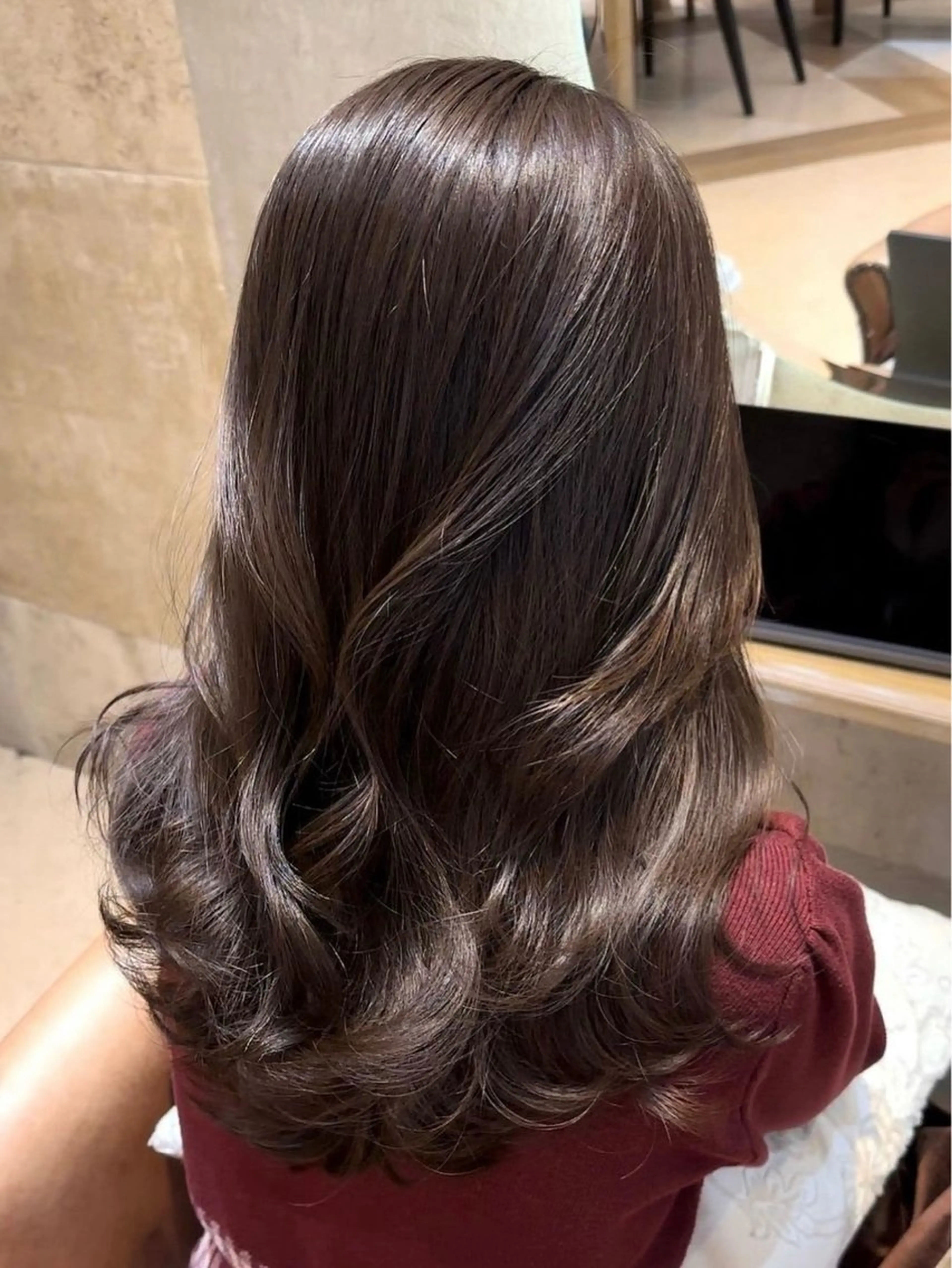 セミロング カラー 佐京春奈/縮毛矯正 髪質改善/美髪カラーのヘアスタイル