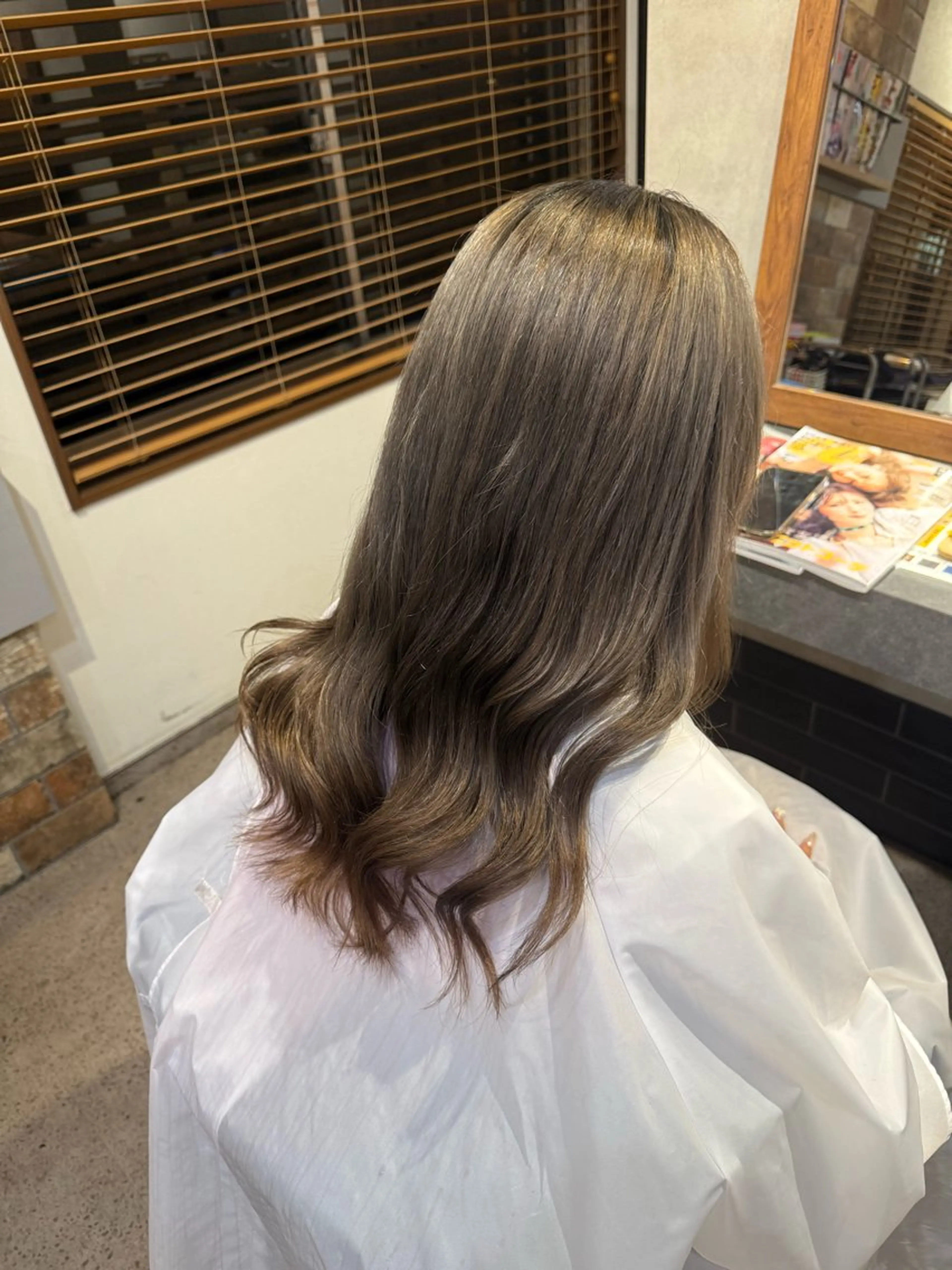 ロング SOL by INFINI所属・明 (めい)のヘアスタイル