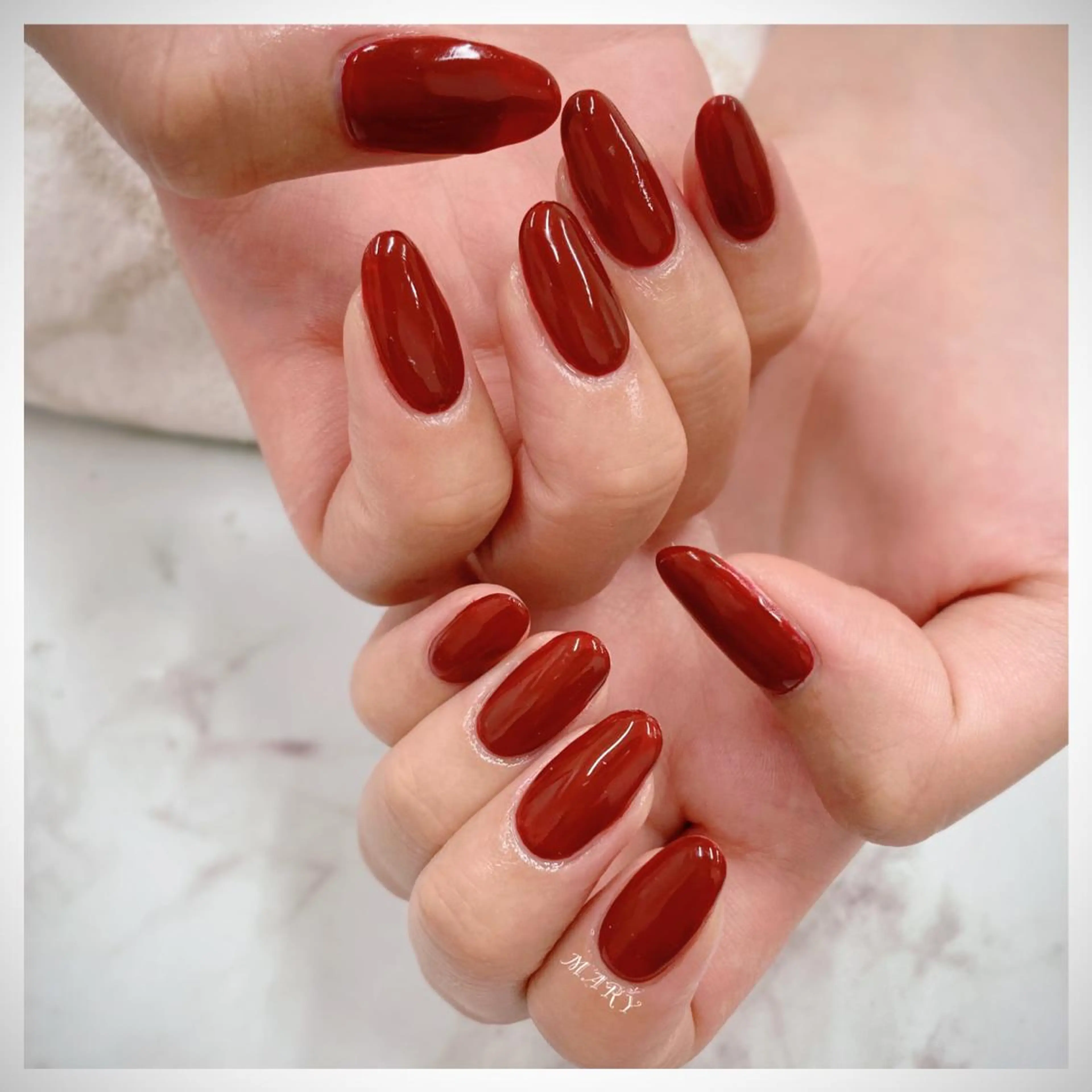 ネイル ボルドー ニュアンスネイル ワンカラーネイル ハンドネイル Mary nail .narumiのネイルデザイン