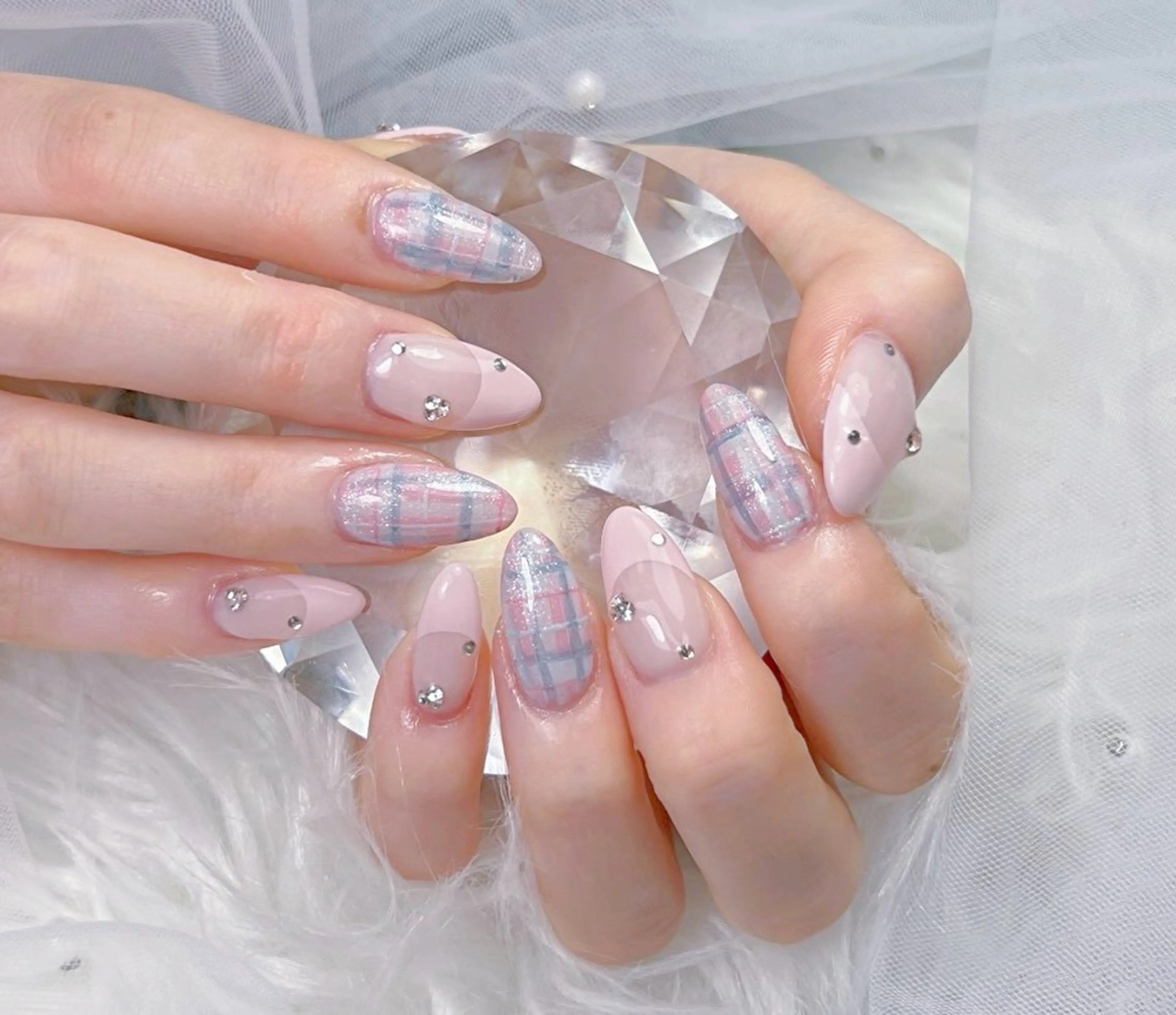 ネイル アートネイル オーロラネイル チークネイル 長さ出し フットネイル Miya _nailのネイルデザイン