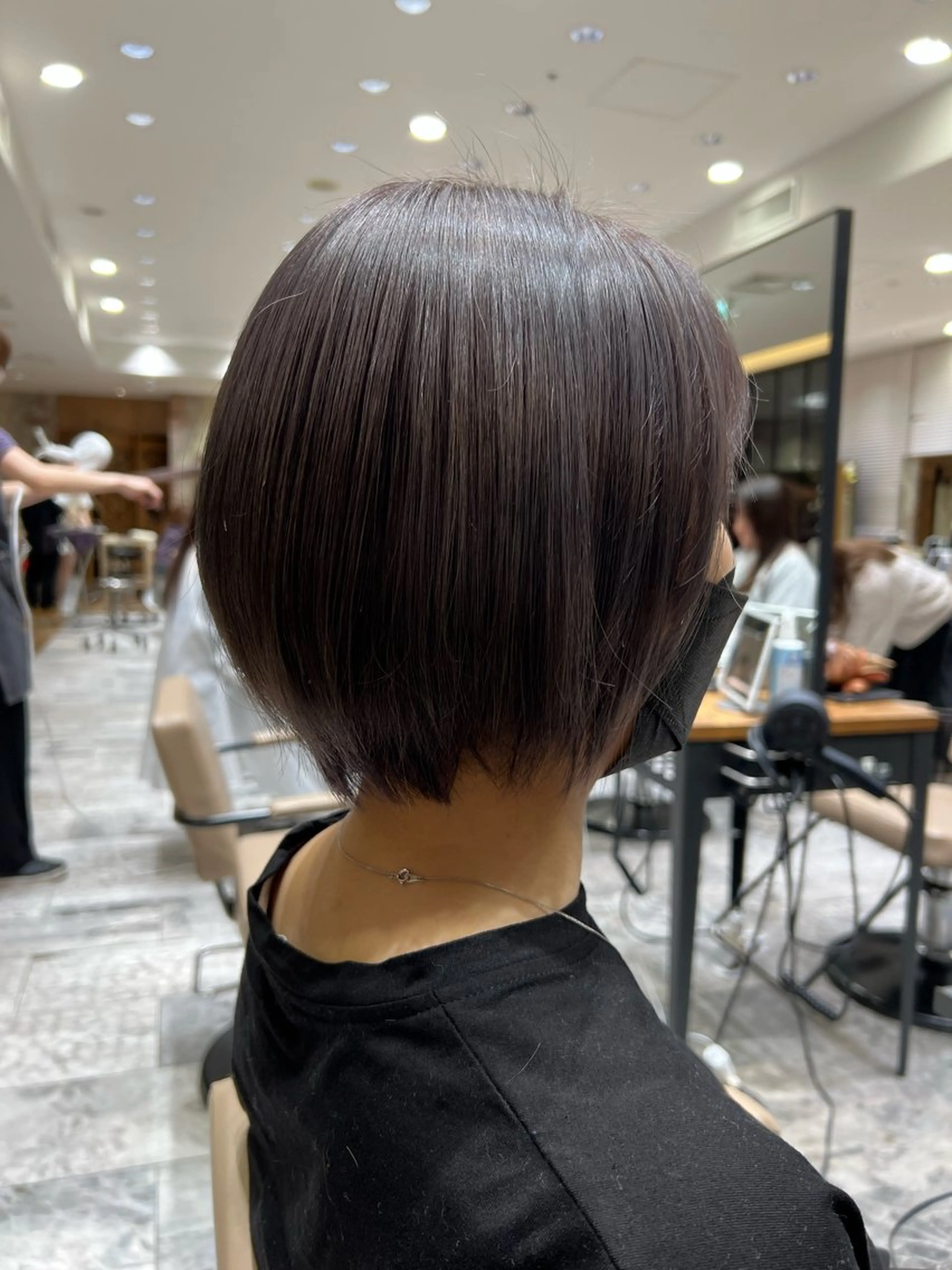 ショート カット トリートメント 💍新宿ショート 💍岩田莉奈のヘアスタイル