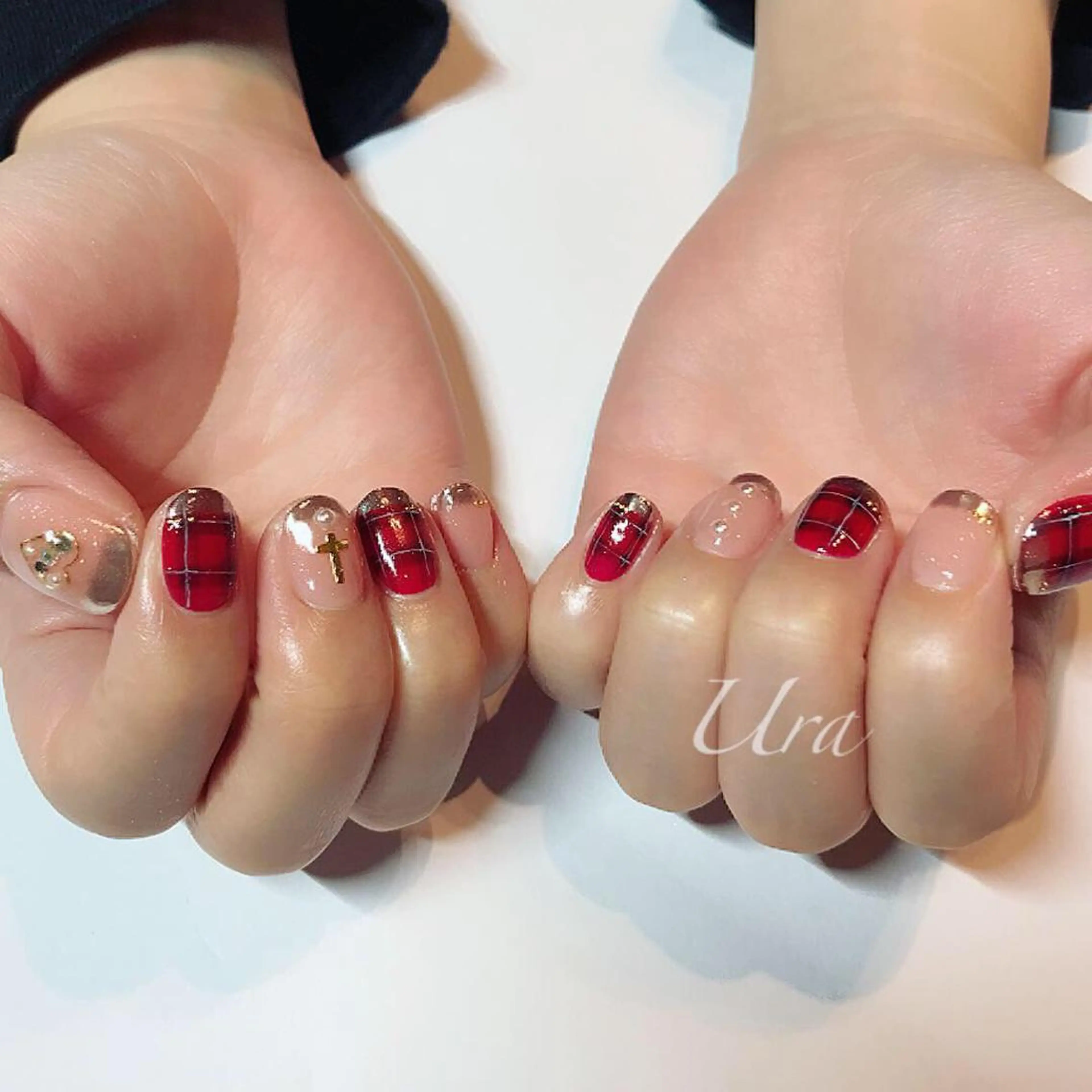ネイル UrakoNail 《nail》のネイルデザイン