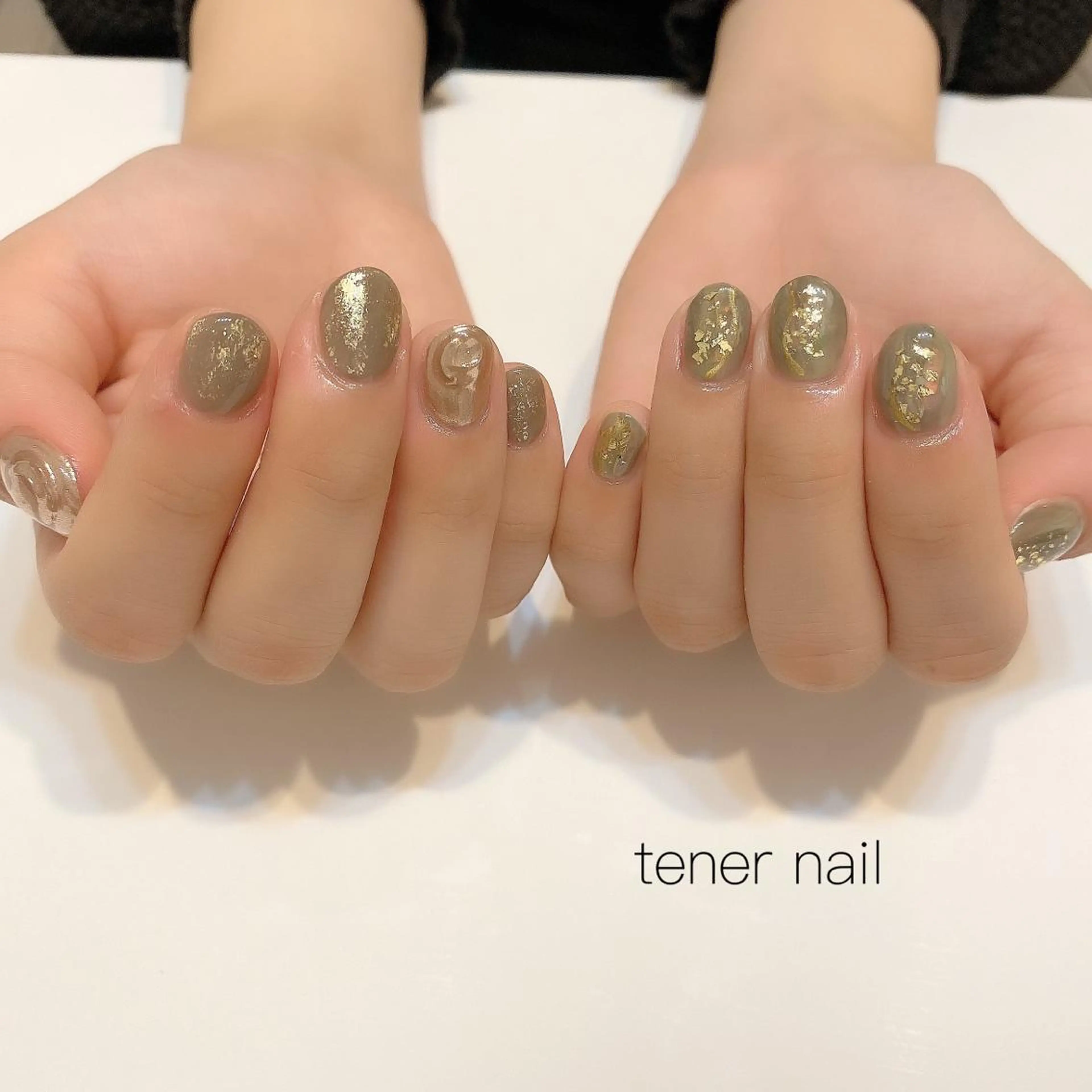 ネイル ゴールド ニュアンスネイル テネルネイル tener nailのネイルデザイン