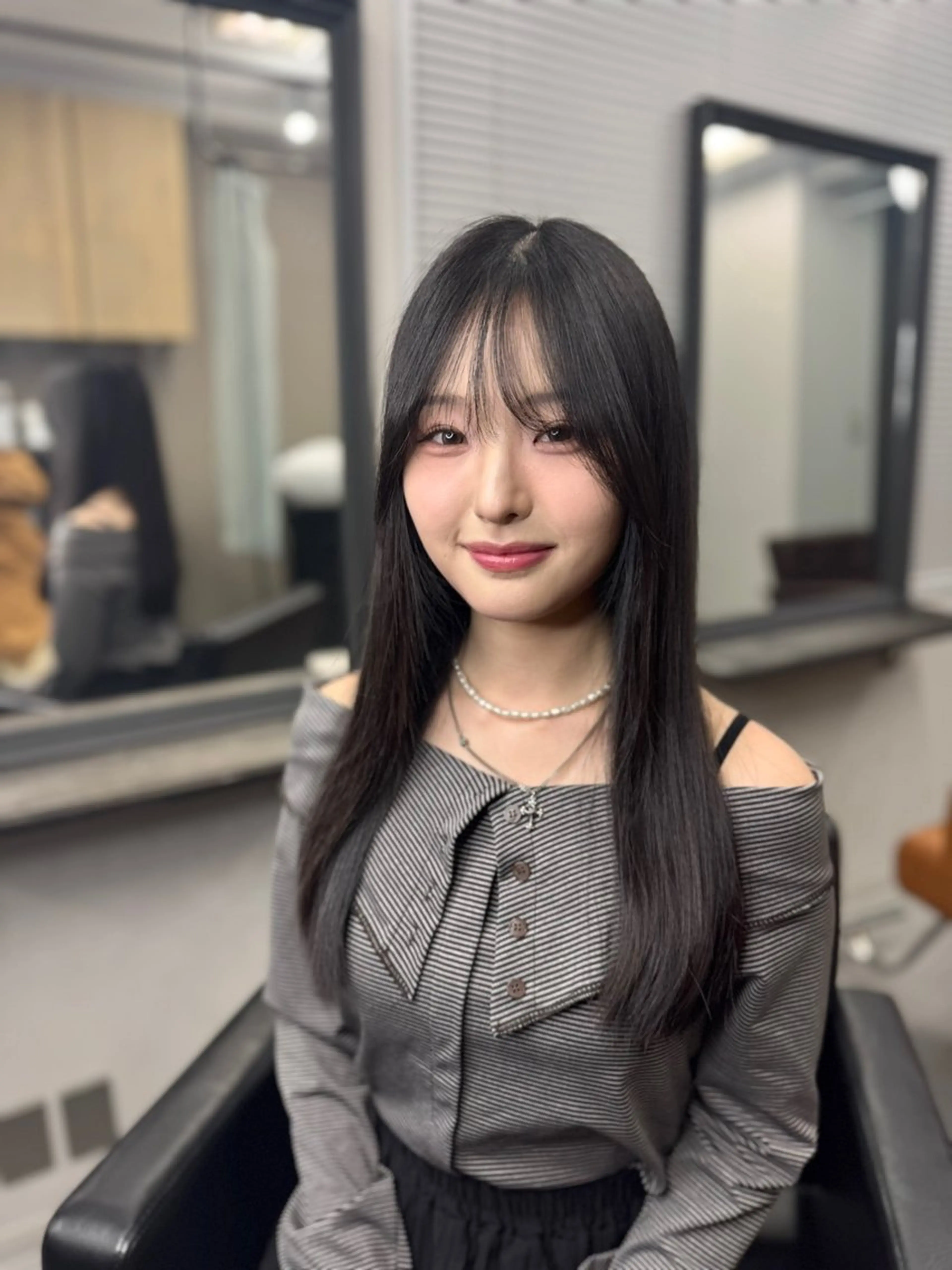 前髪＋顔周りカットの写真