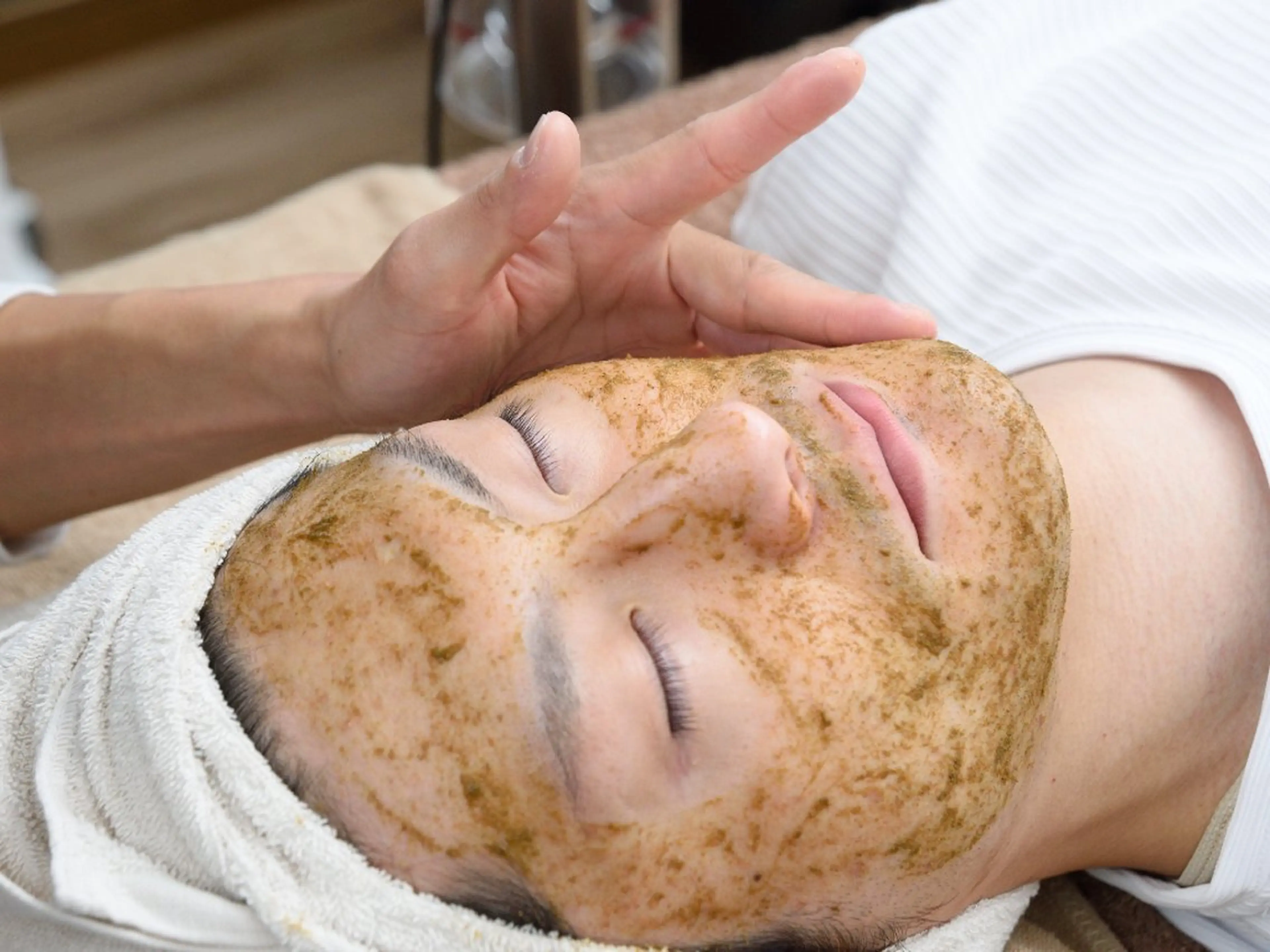 【ご新規様限定】剝かないハーブピーリング☆ニキビ肌、ニキビ跡に悩んでる方へ最強ケア 衝撃価格❗の写真