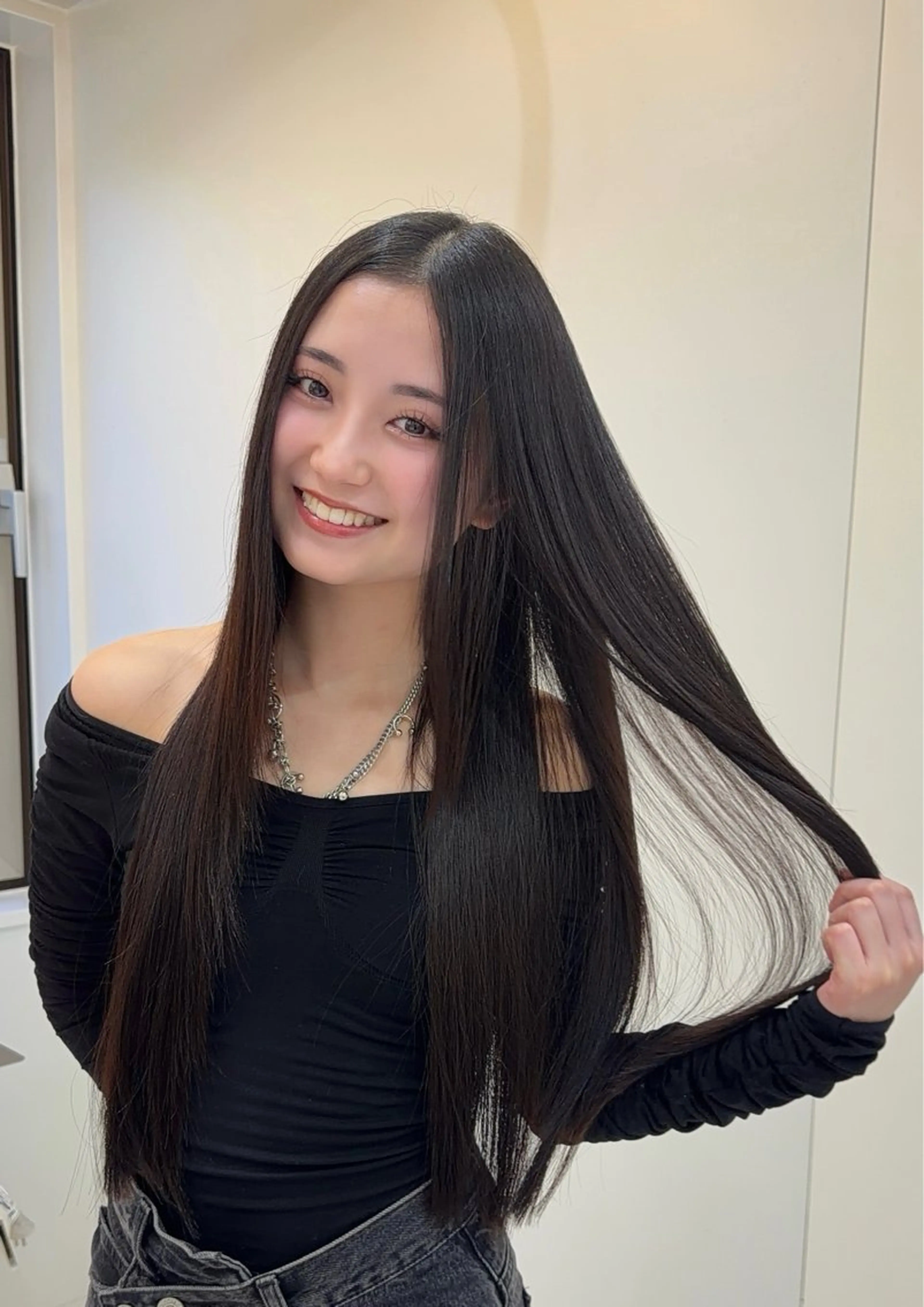 【人気No.1⭐︎】ii+U式髪質改善ストレート＋カット＋カラー＋TRの写真