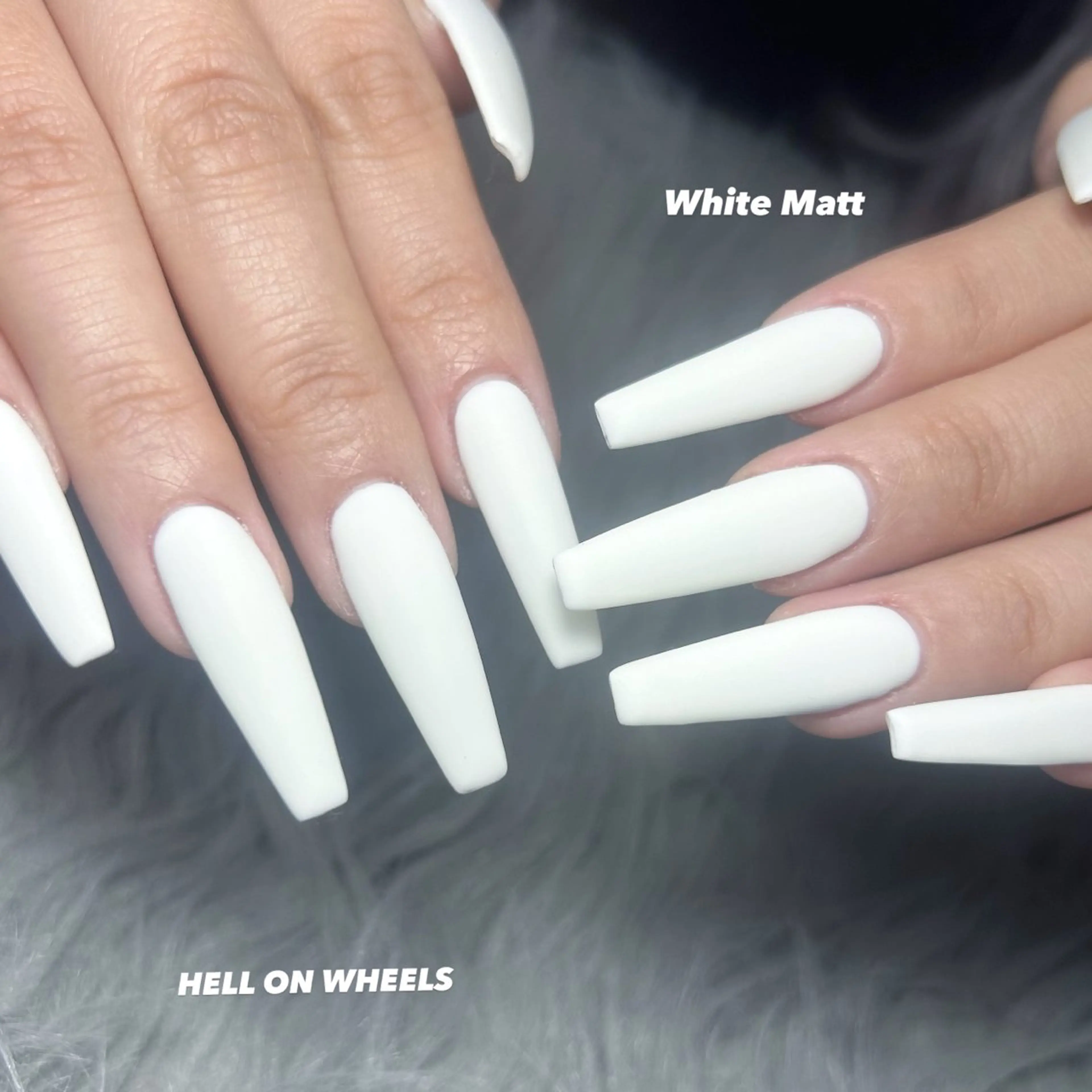 ネイル マットネイル ホワイト ハンドネイル ⛓Miyu ⛓のネイルデザイン