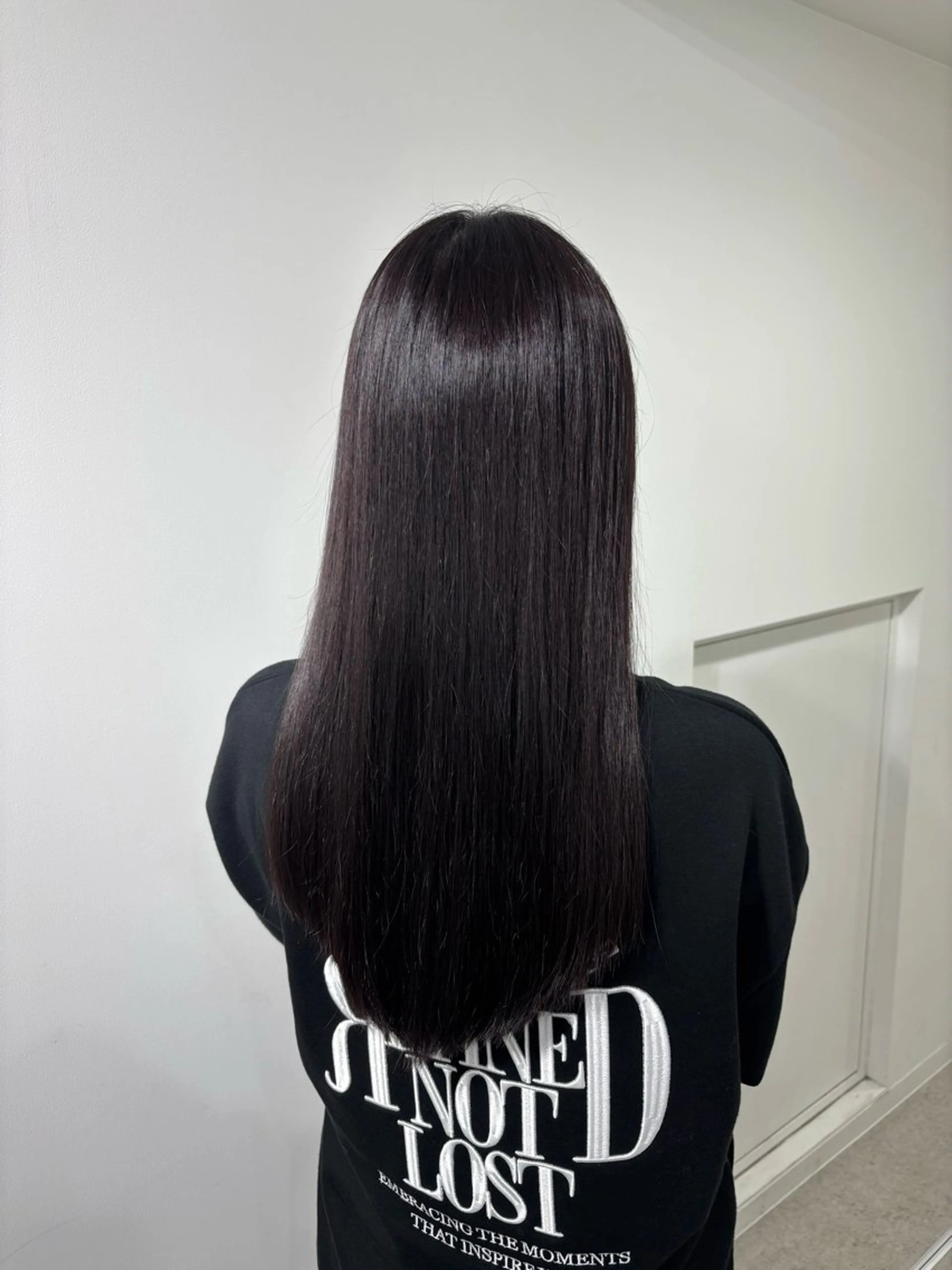 ロング カラー 透明感カラー ディープラベンダー ラベンダーカラー カット ヘアカラー トリートメント ヘッドスパ 韓国風レイヤー透明感 艶髪カラー/岡田悠希のヘアスタイル