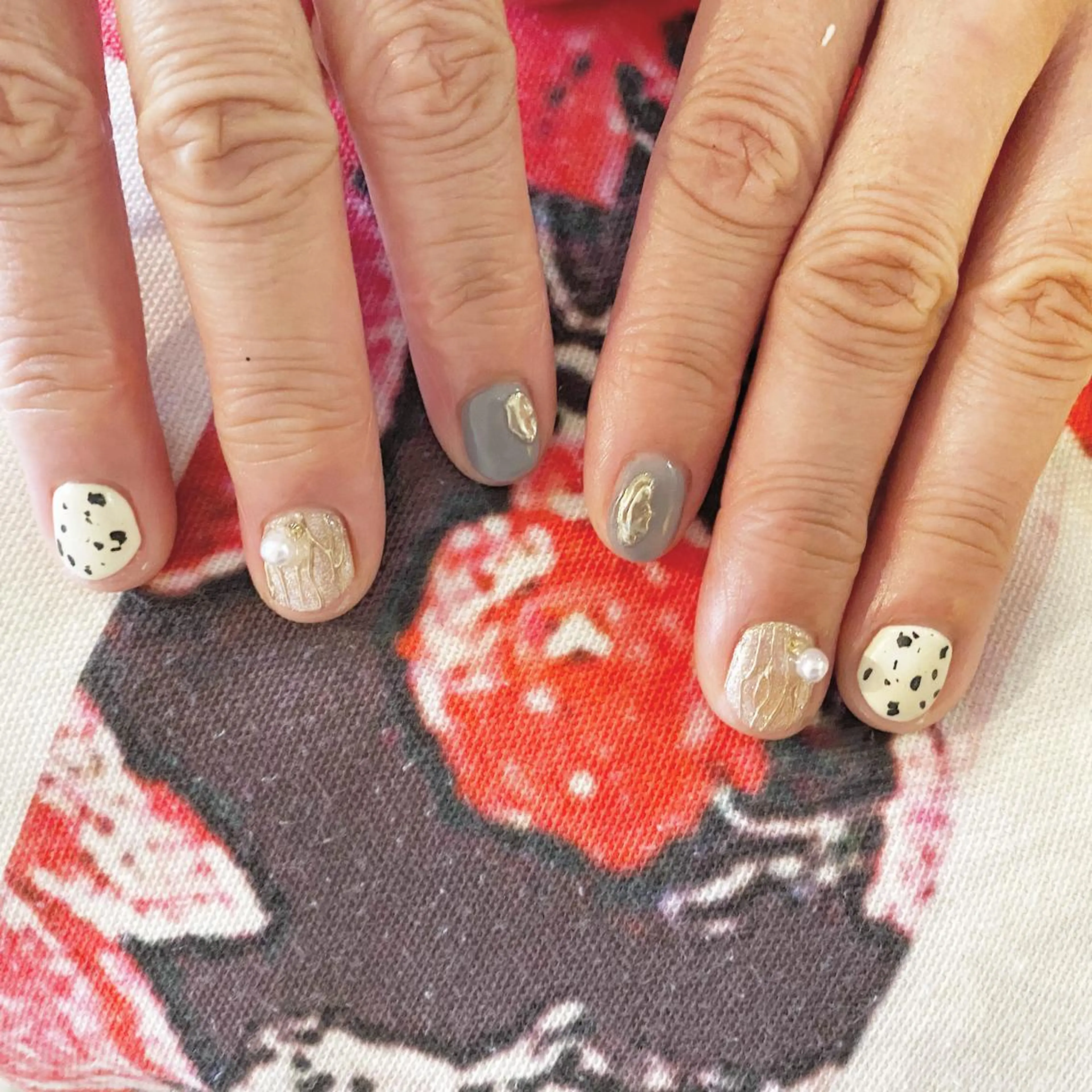 ネイル マットネイル crystal ⭐︎ colorのネイルデザイン