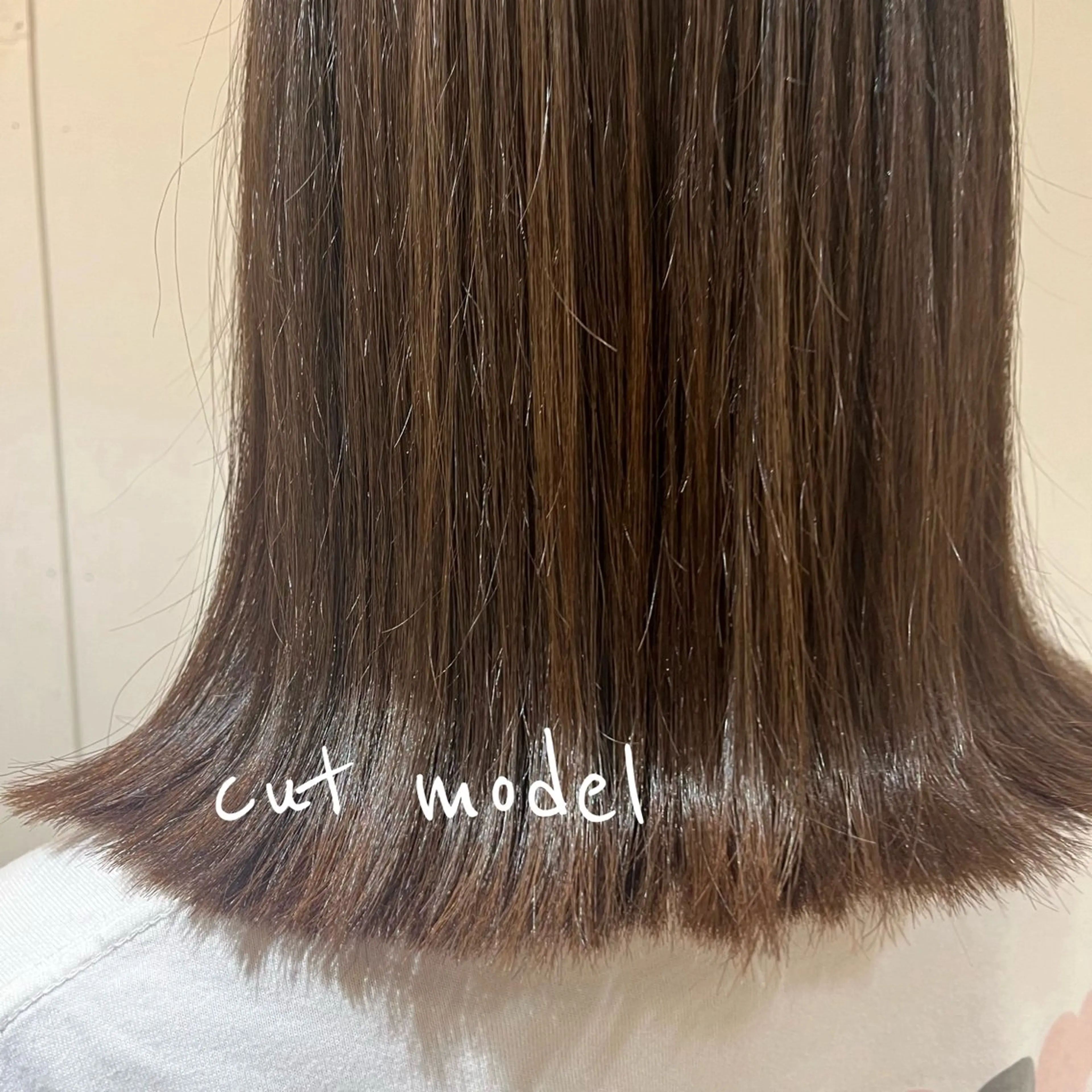 ミディアム ★韓国トレンドカット ★むなかたももかのヘアスタイル