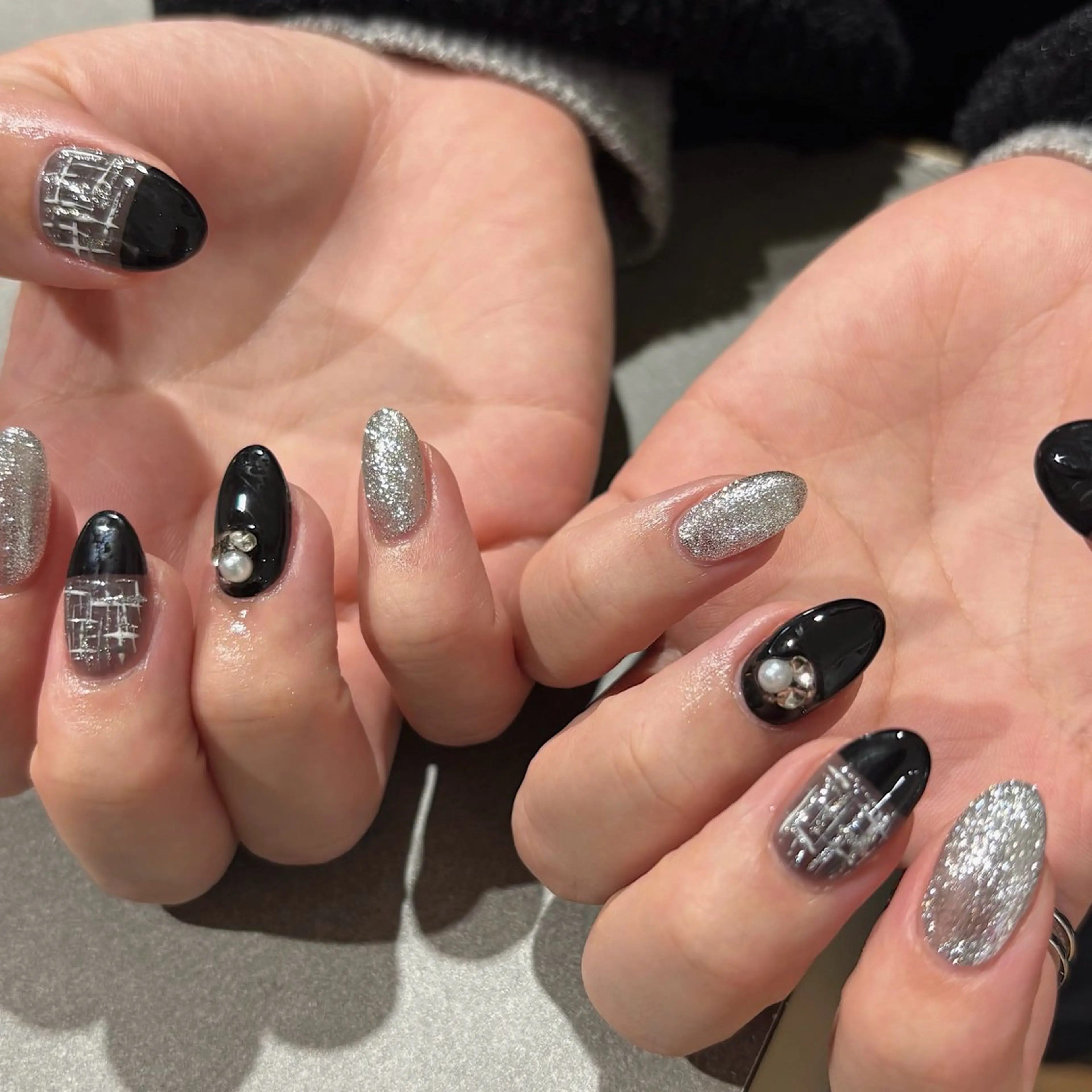 ネイル ワンホンネイル &robe銀座店 runeのネイルデザイン