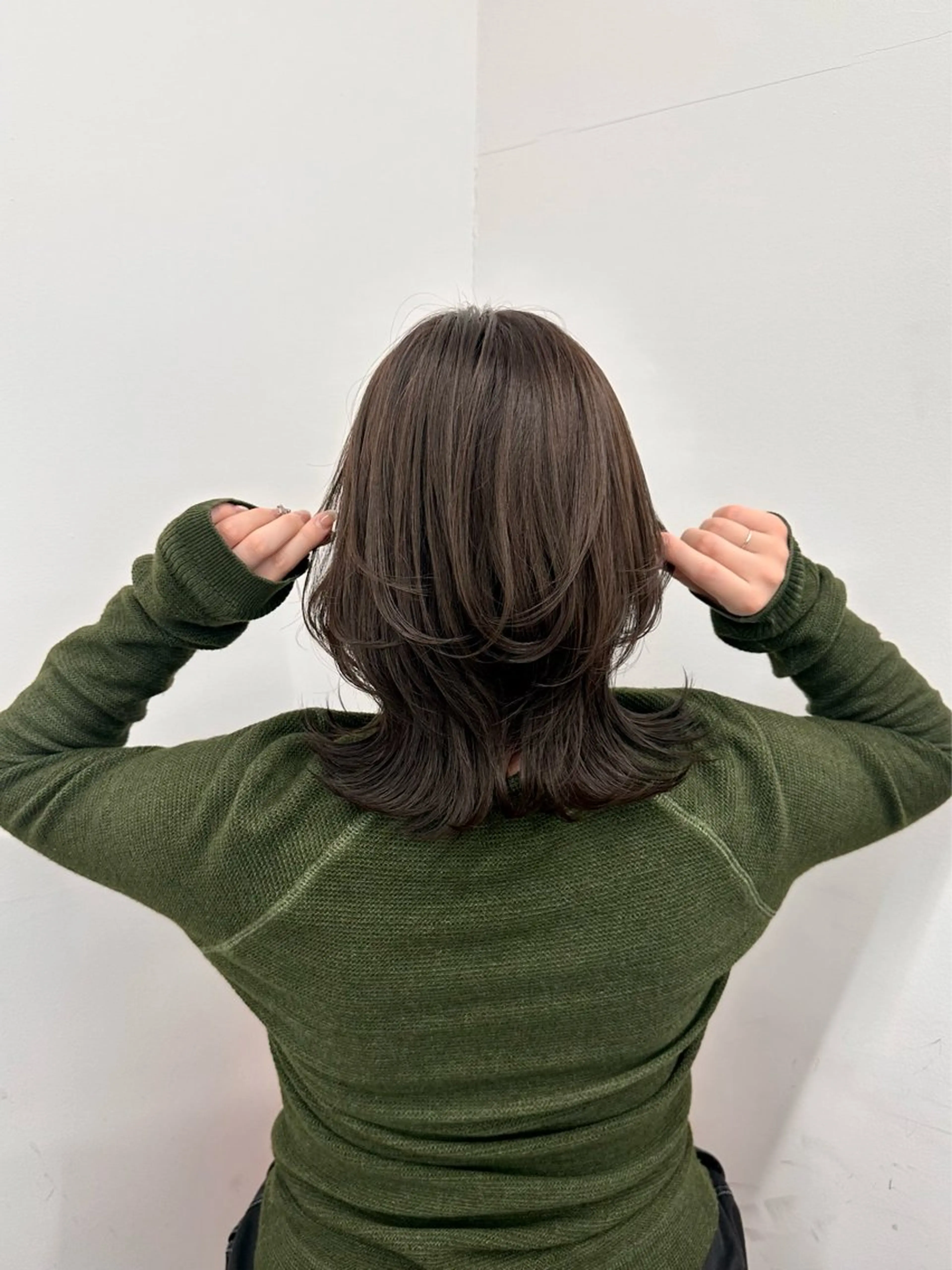 ミディアム カラー カット ヘアカラー トリートメント ブリーチなし/レイヤ ー特化🌈Tommyのヘアスタイル