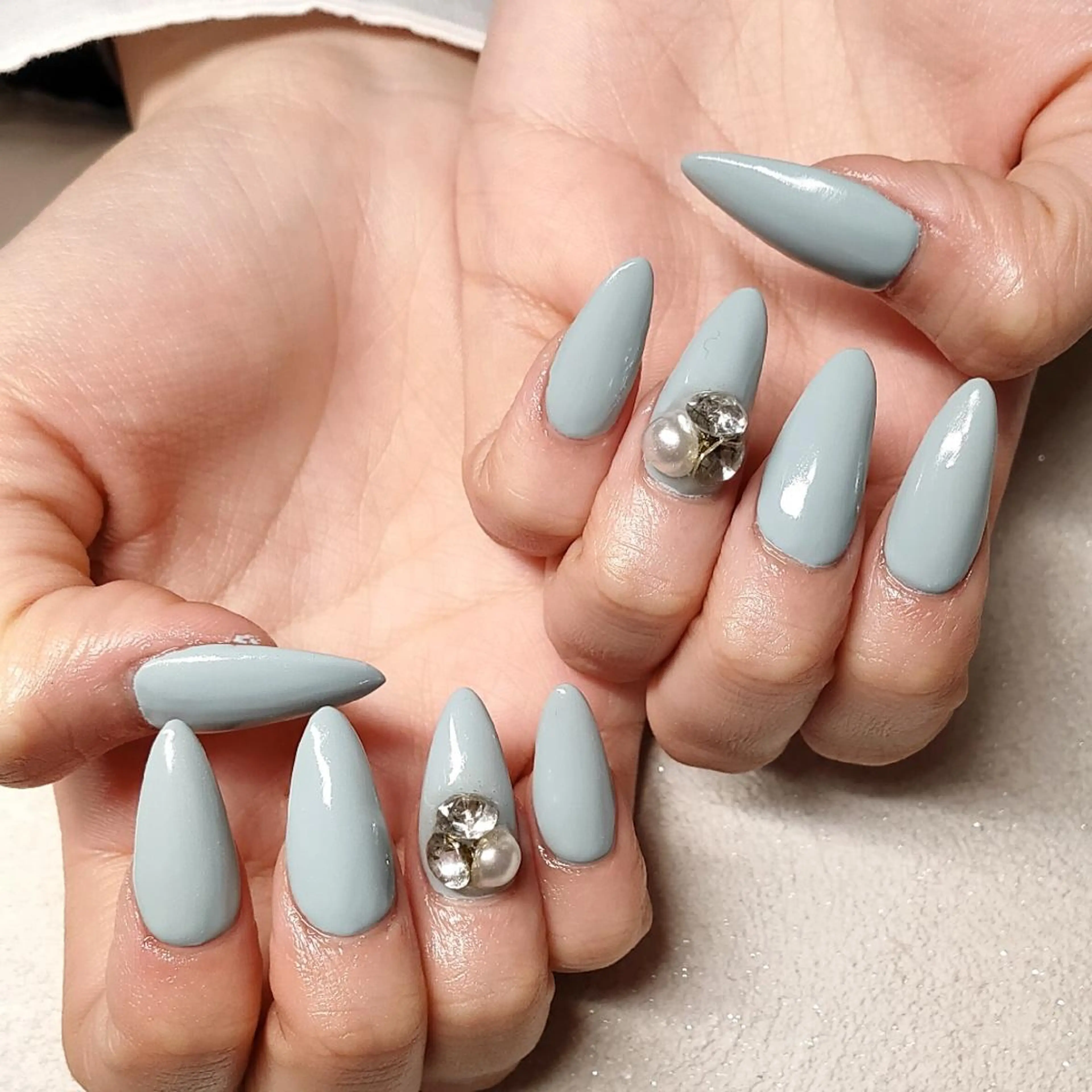 ネイル ストーンネイル ハンドネイル private nailsalonのネイルデザイン