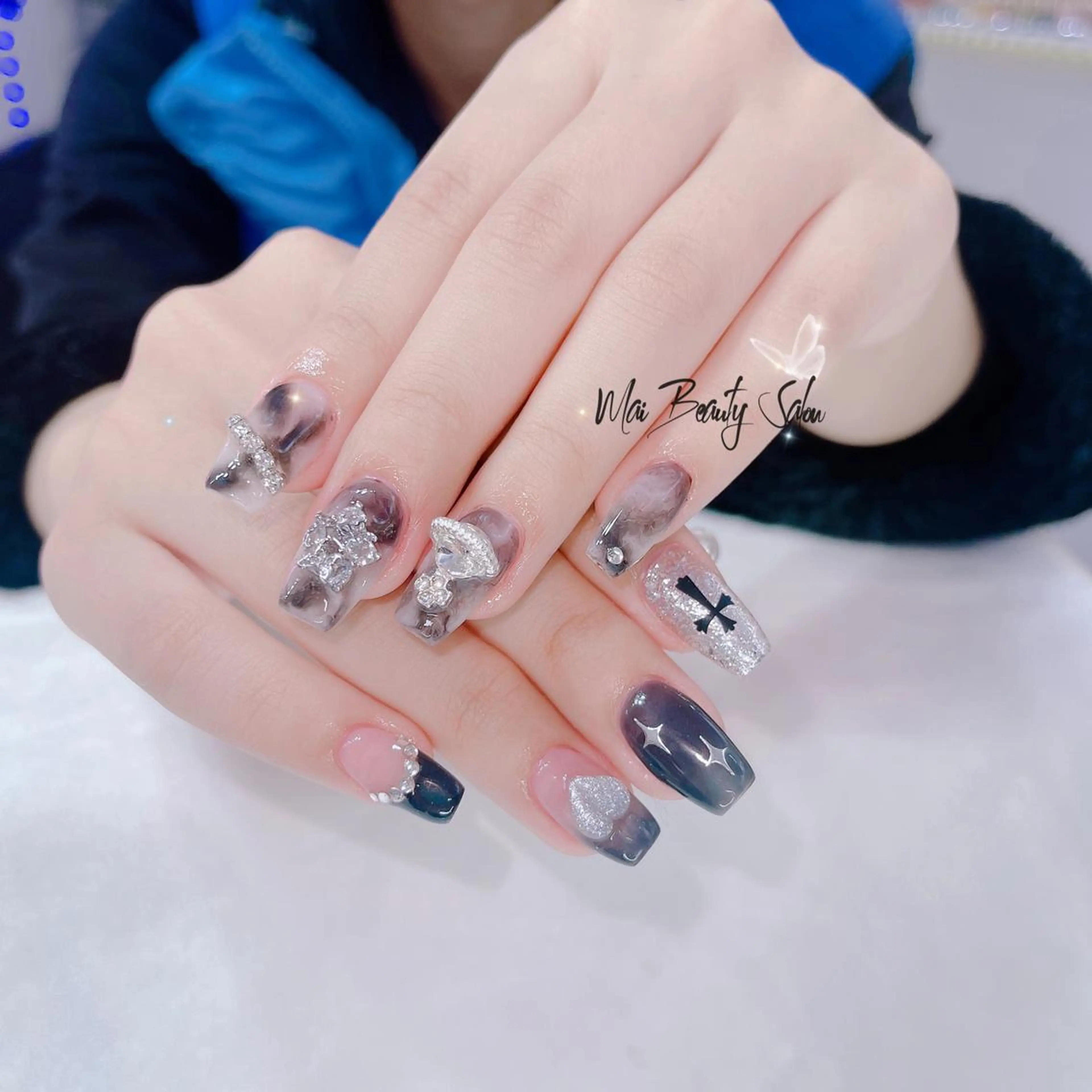 ネイル オーロラネイル チークネイル 長さ出し フラッシュネイル フットネイル MaiBeauty HaNaのネイルデザイン