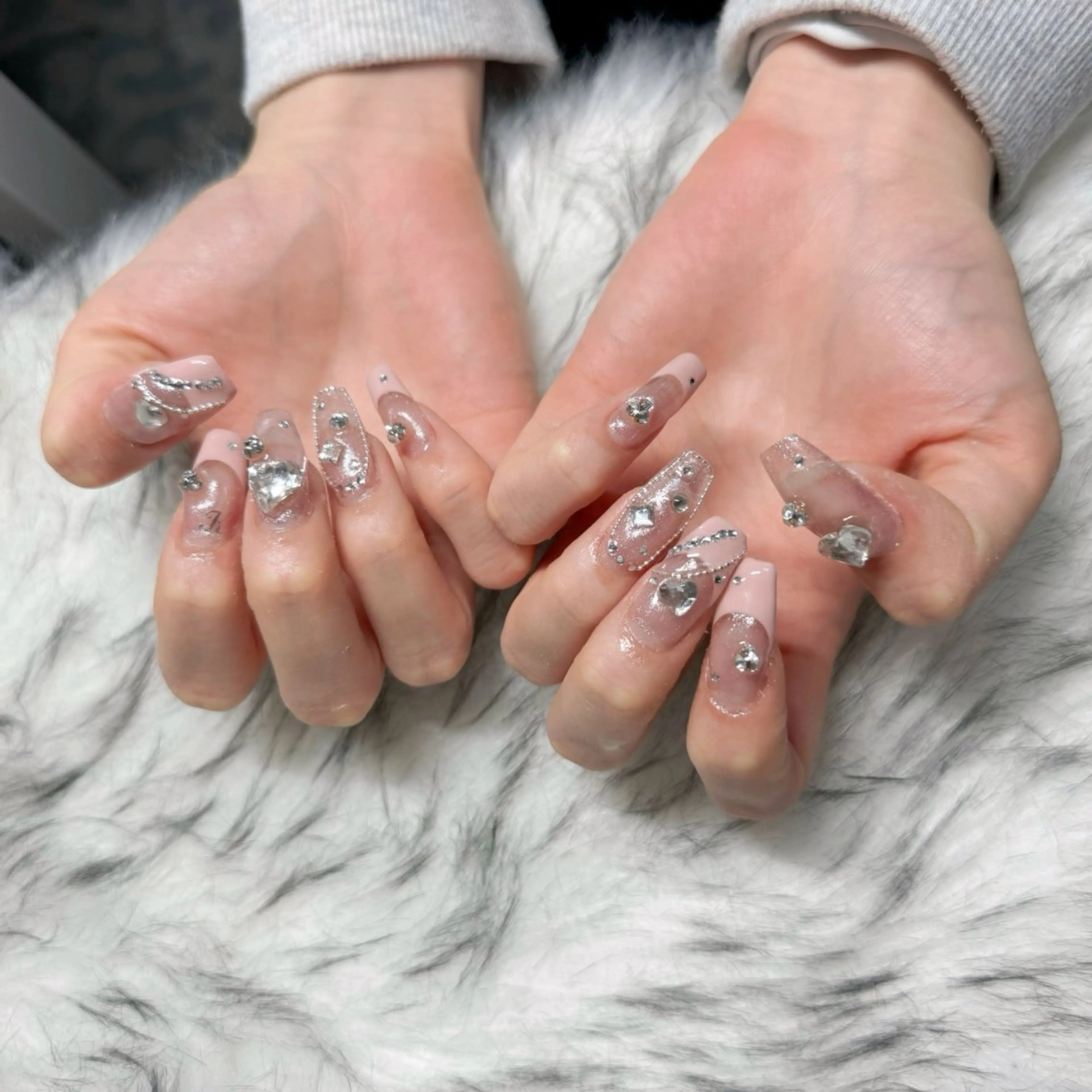 ロング ハンドネイル mao .のネイルデザイン