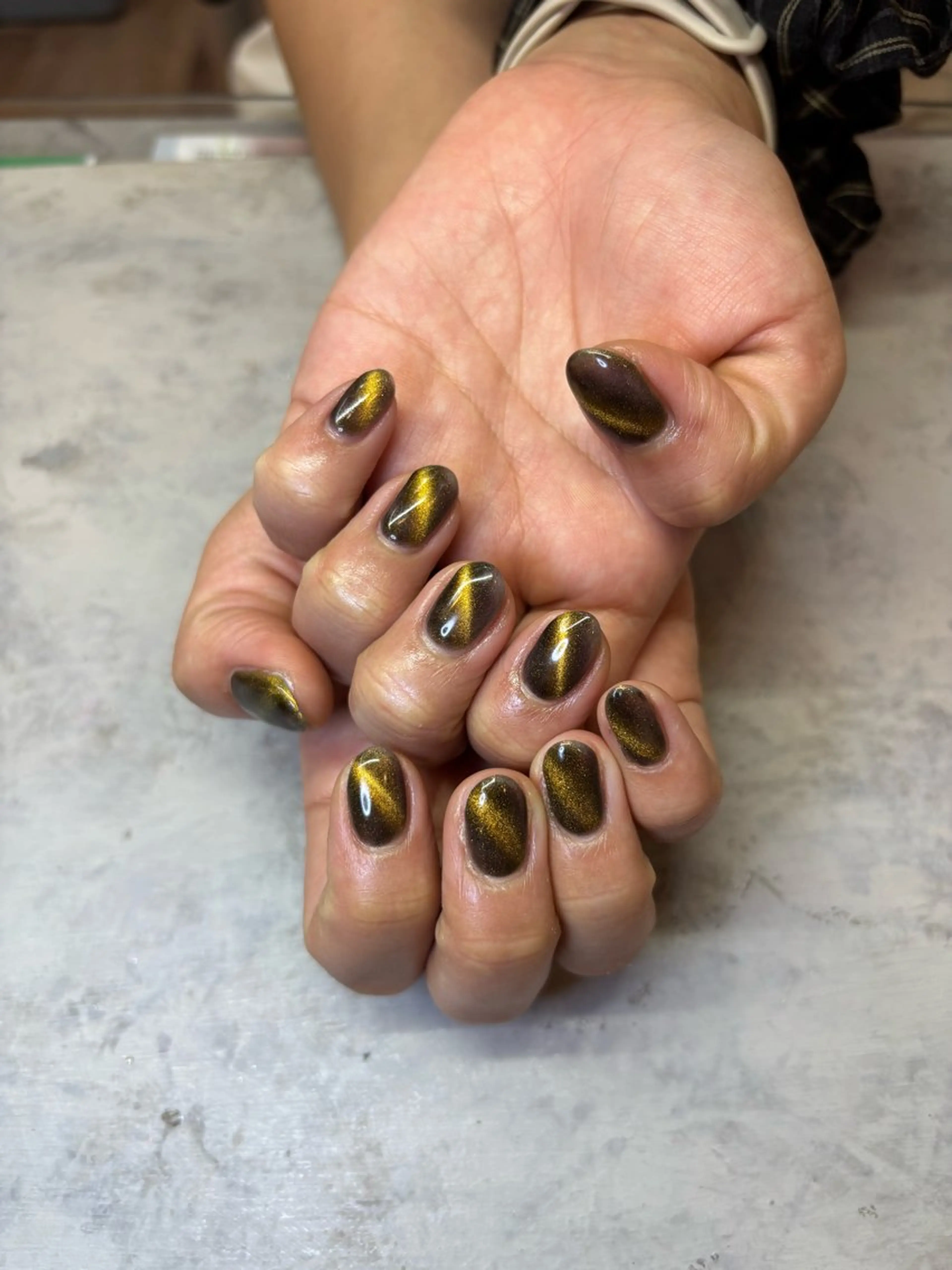 ネイル マグネットネイル ハンドネイル シンプリーワン 渋谷店🪄MOENAのネイルデザイン