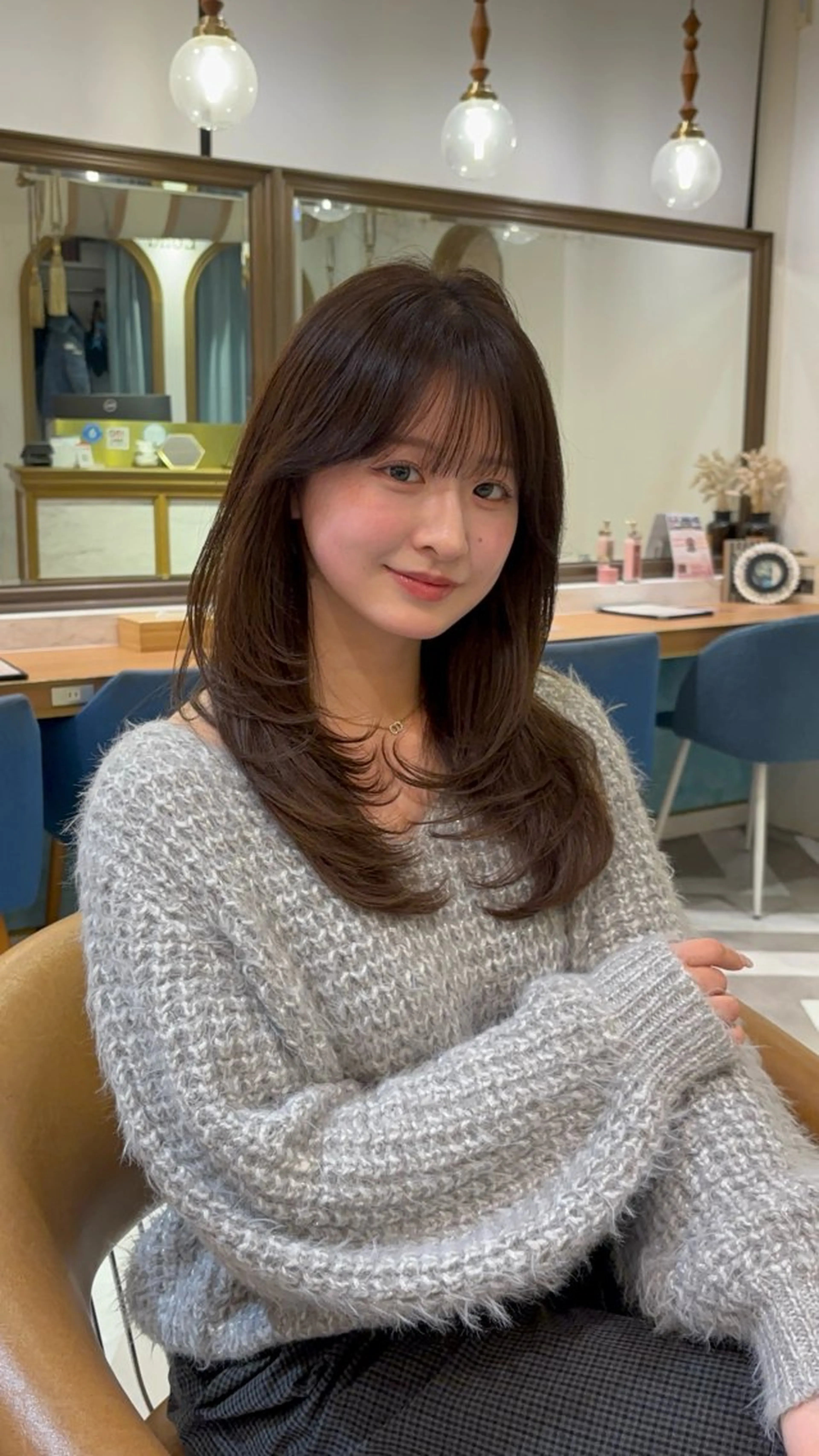 セミロング カット ヘアカラー トリートメント ♥韓国レイヤー/透明 感カラー/目黒慎太郎のヘアスタイル