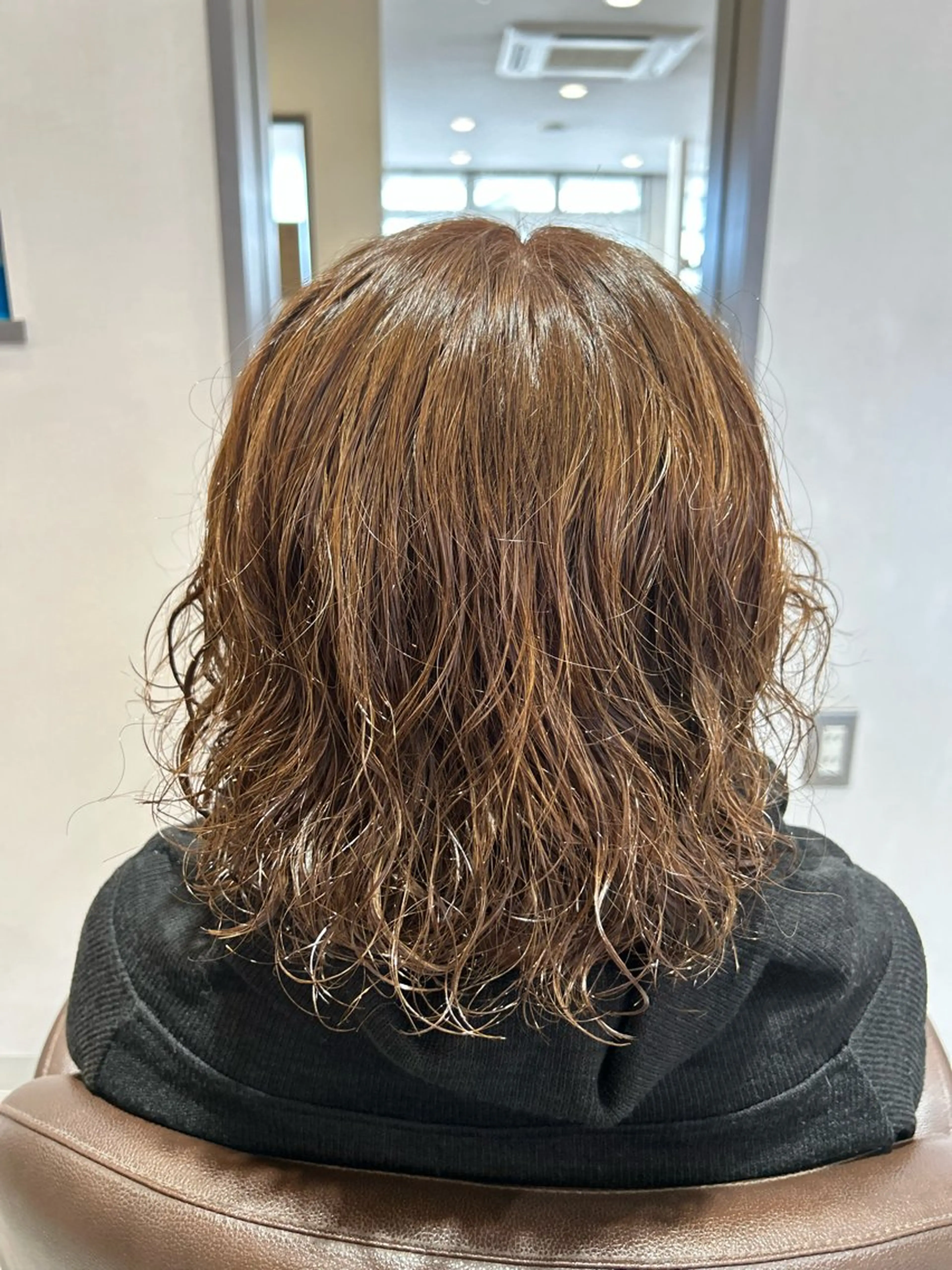 ショート カラー 大西 葵のヘアスタイル