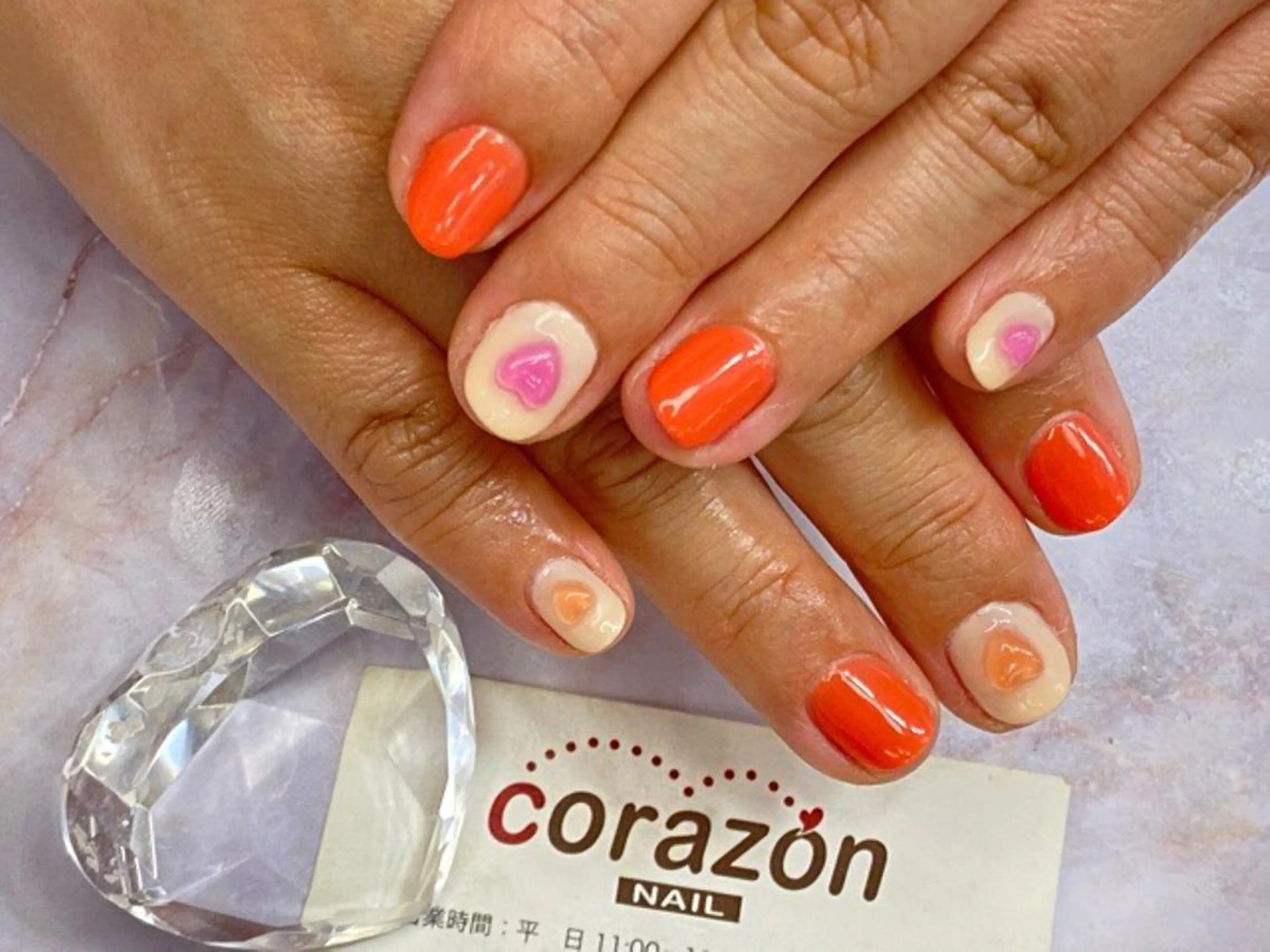ネイル クリアネイル ハート ワンカラーネイル オレンジ ピンク corazon所属・ネイリスト aicoのネイルデザイン