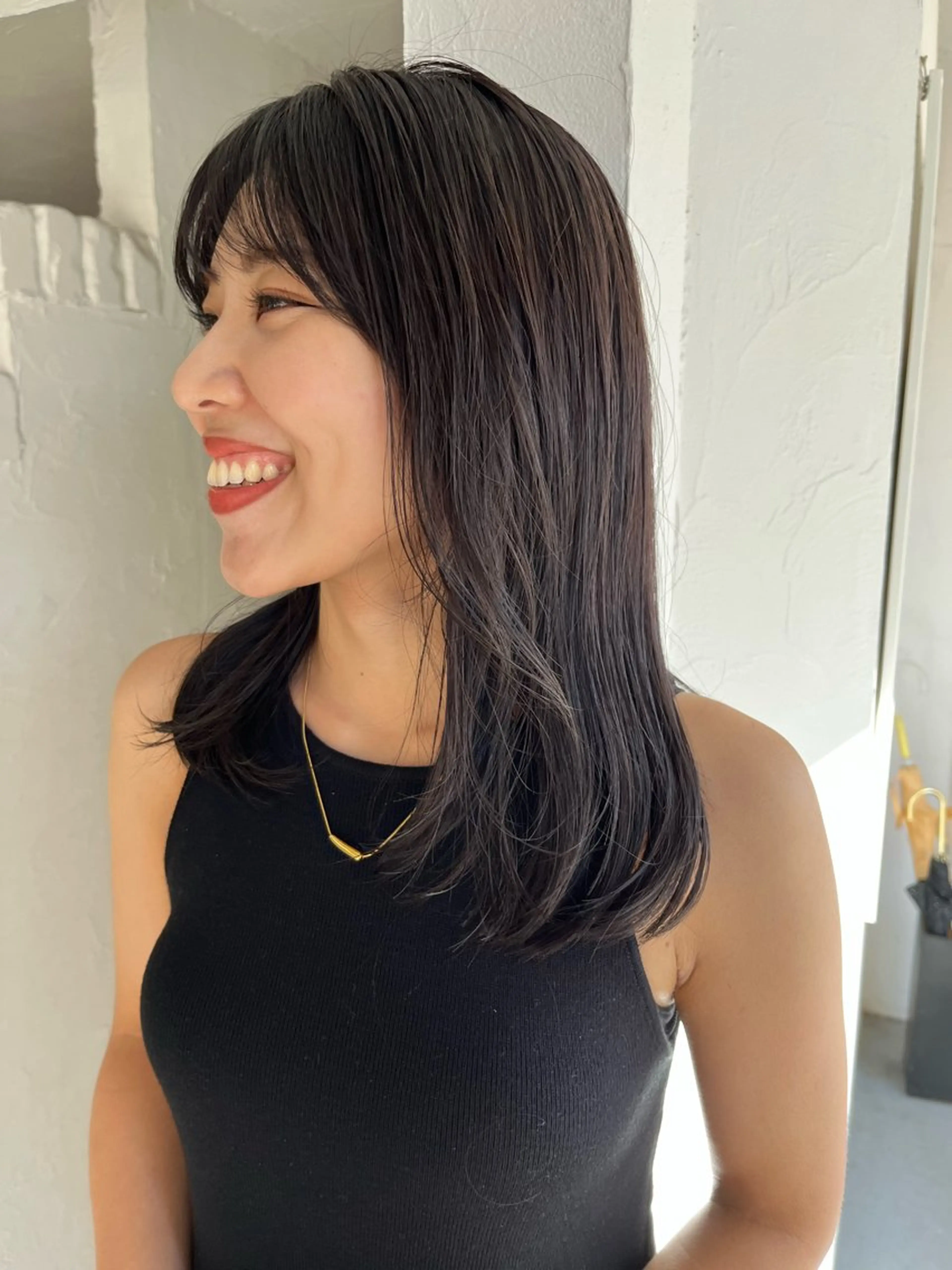 ミディアム カラー ヘアアレンジ アディクシーカラー アッシュ ブルーカラー ブルーアッシュ 透明感カラー 眠れるヘッドスパ✨ chacoのヘアスタイル
