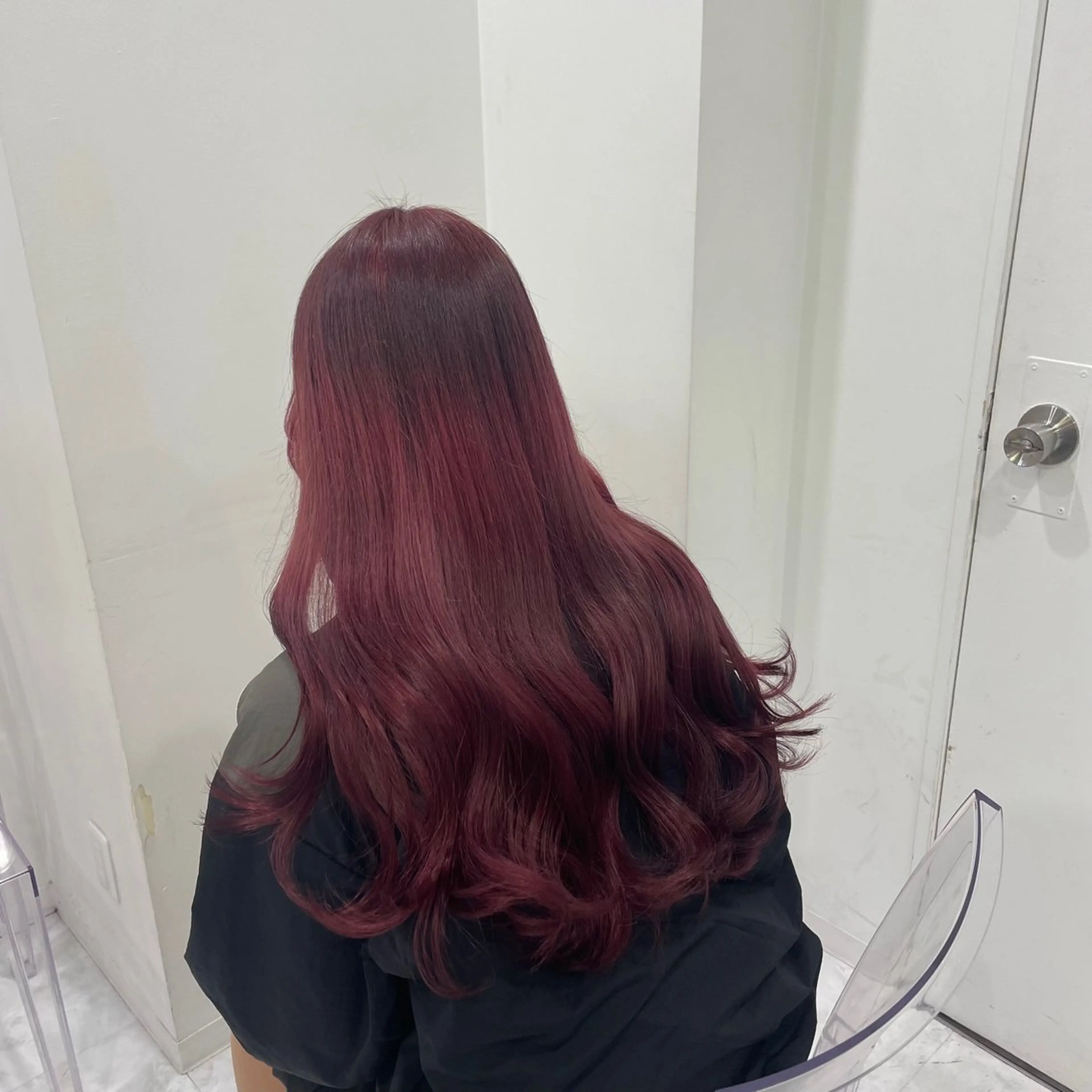 ロング カラー ヘアアレンジ ヘアカラー 🩶学生指名No.1 レッド・ボルドー🩶のヘアスタイル