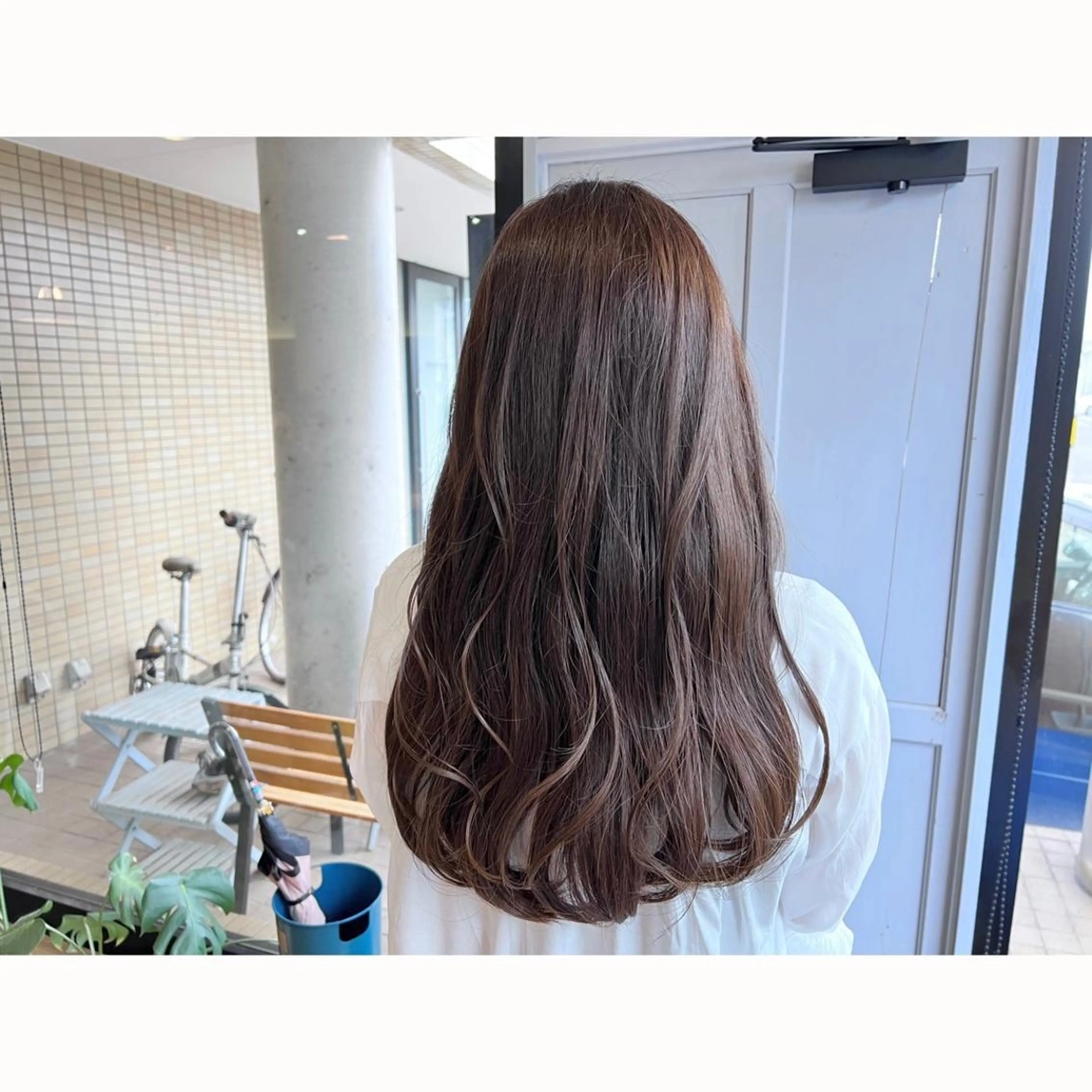 ロング カラー ブラウンカラー ヘアカラー トリートメント ツキダテ ユイのヘアスタイル