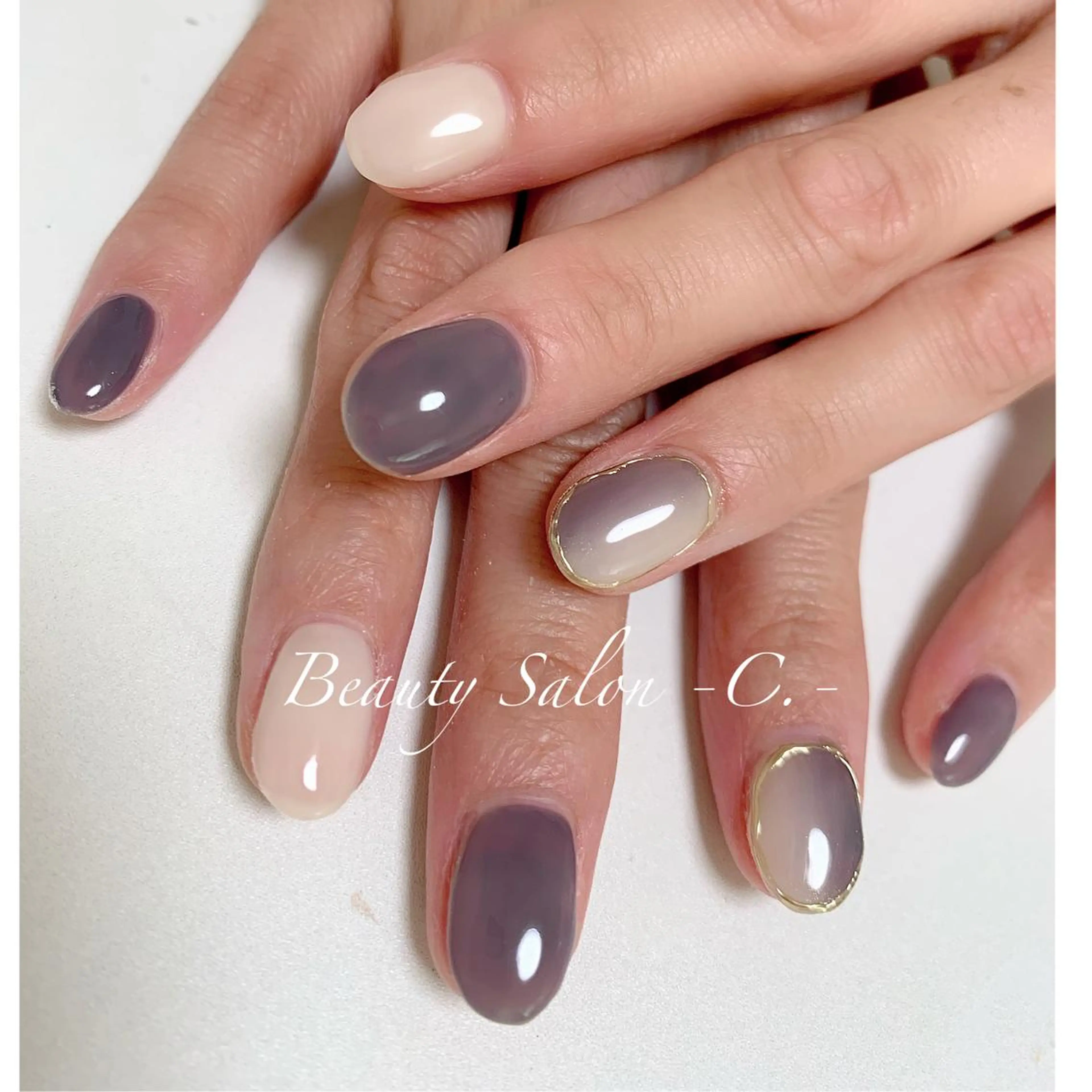 ショート ネイル Lino Uのネイルデザイン