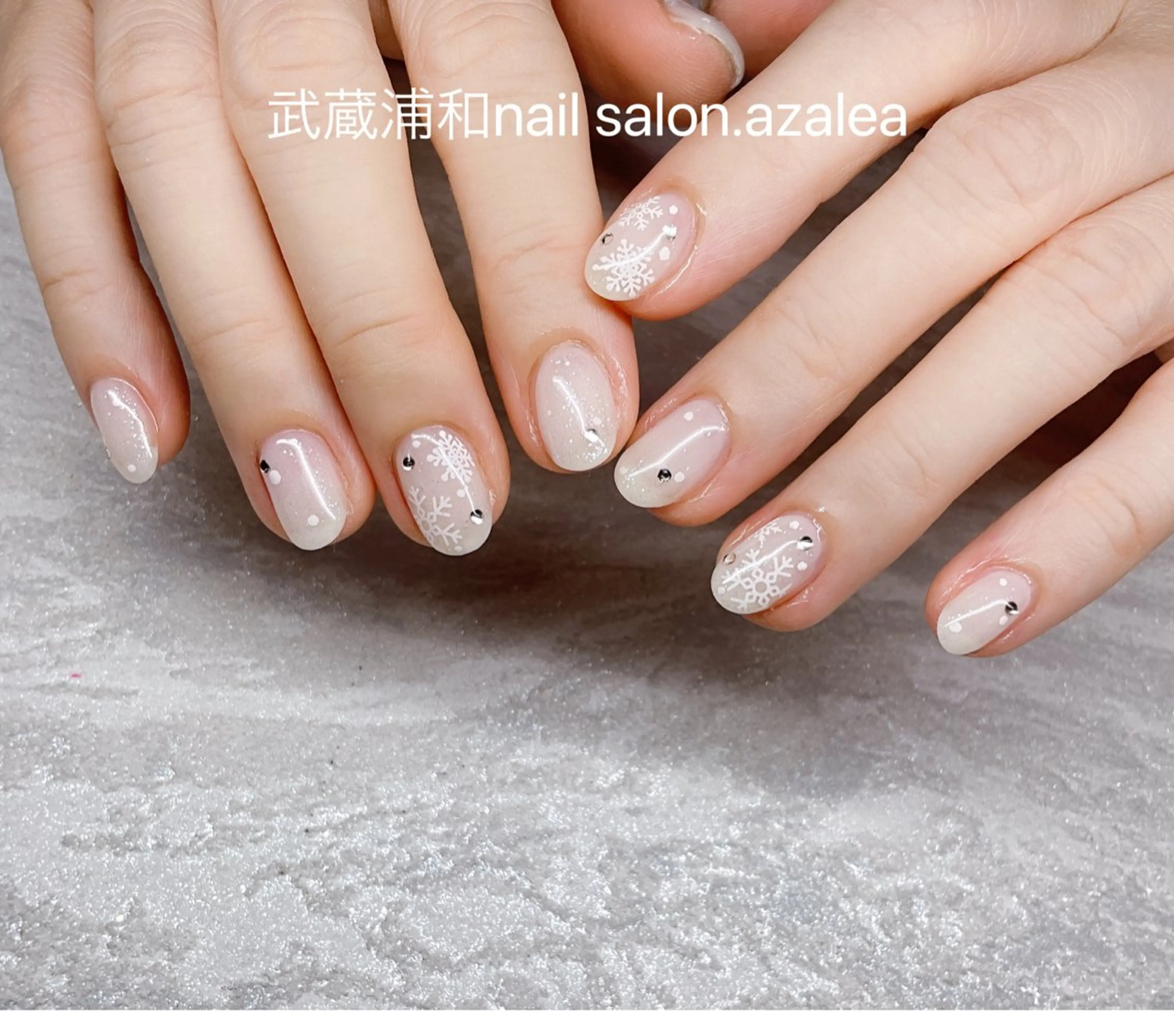 ネイル ハンドネイル R inのネイルデザイン