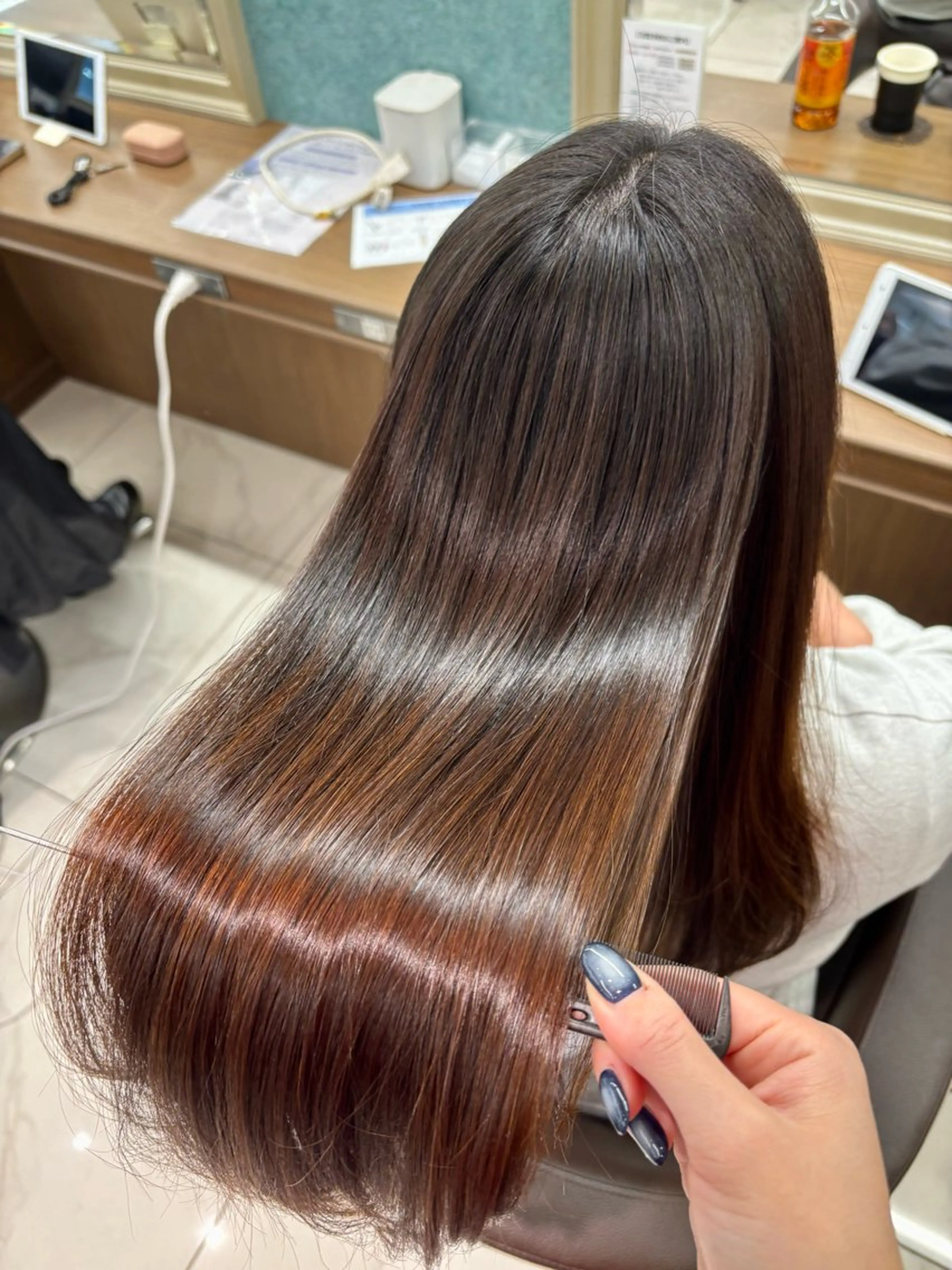 セミロング パーマ 髪質改善 縮毛矯正 カット ヘアカラー トリートメント 長妻莉央/縮毛矯正 髪質改善カラーのヘアスタイル