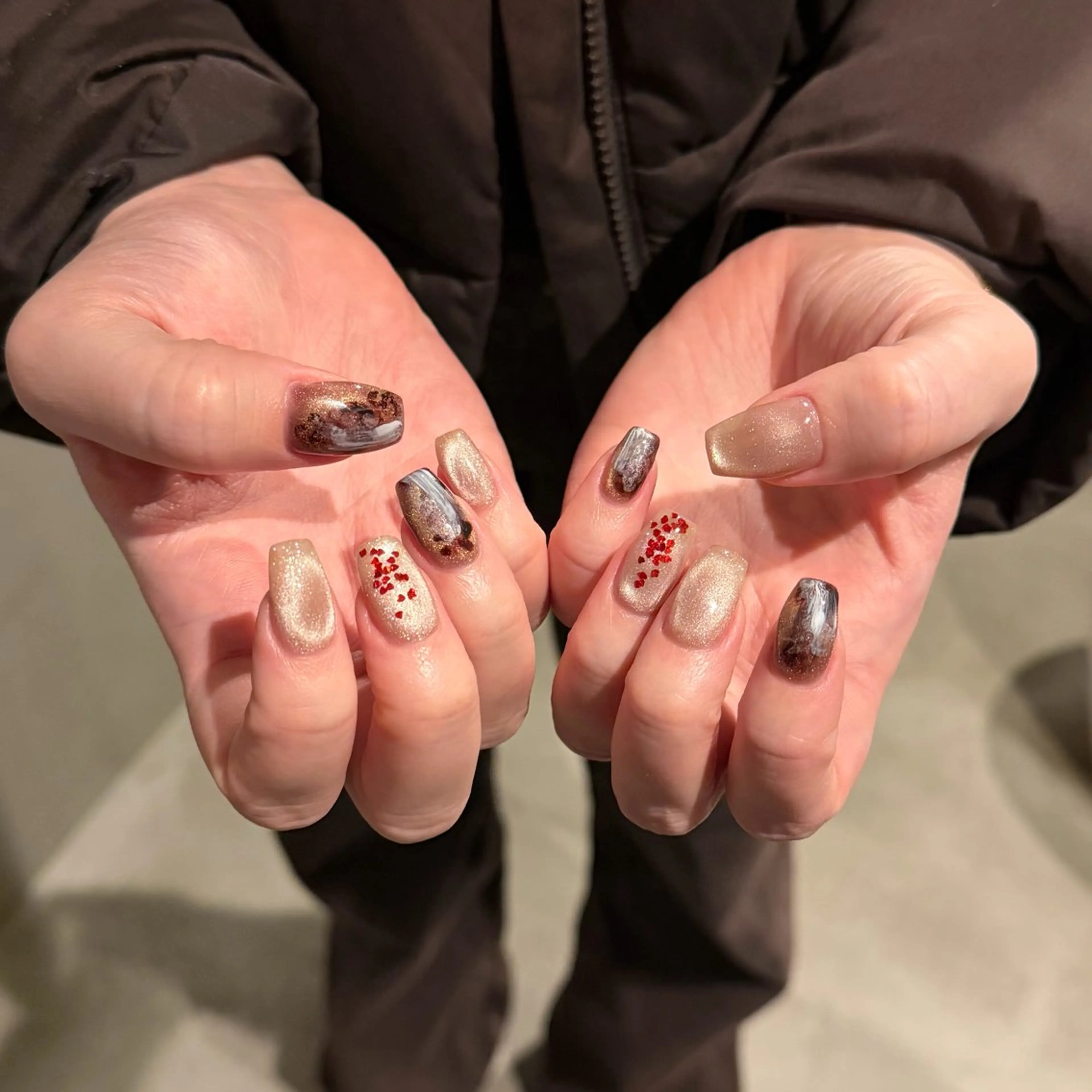 ネイル バレンタイン ハンドネイル 𝐫𝐚𝐢 𝐧𝐚𝐢𝐥の眉毛・アイブロウイメージ