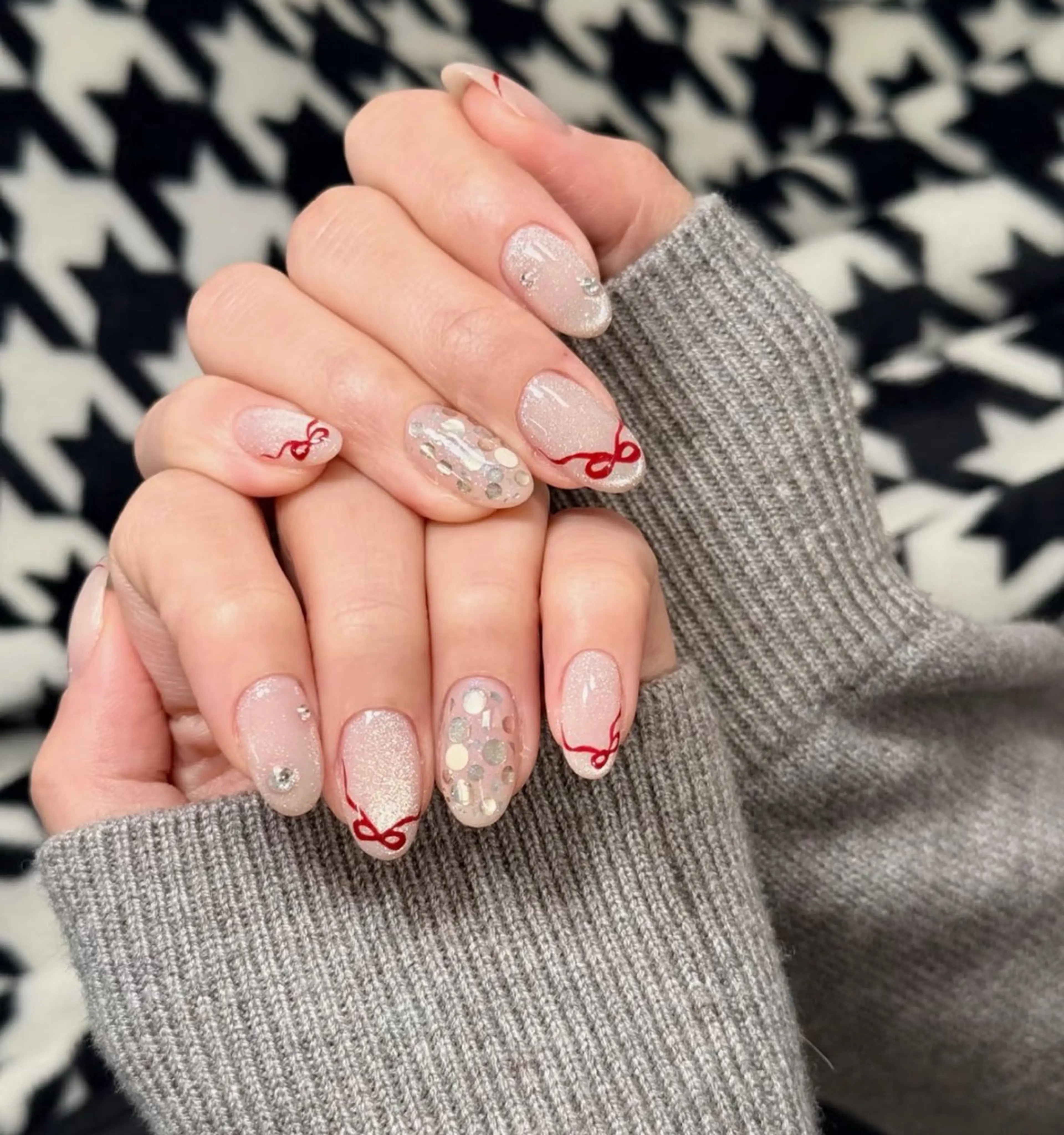 ネイル フットネイル フレンチネイル グラデーション ハート 氷ネイル・うるうるネイル ハンドネイル Lynn_ Nailのネイルデザイン