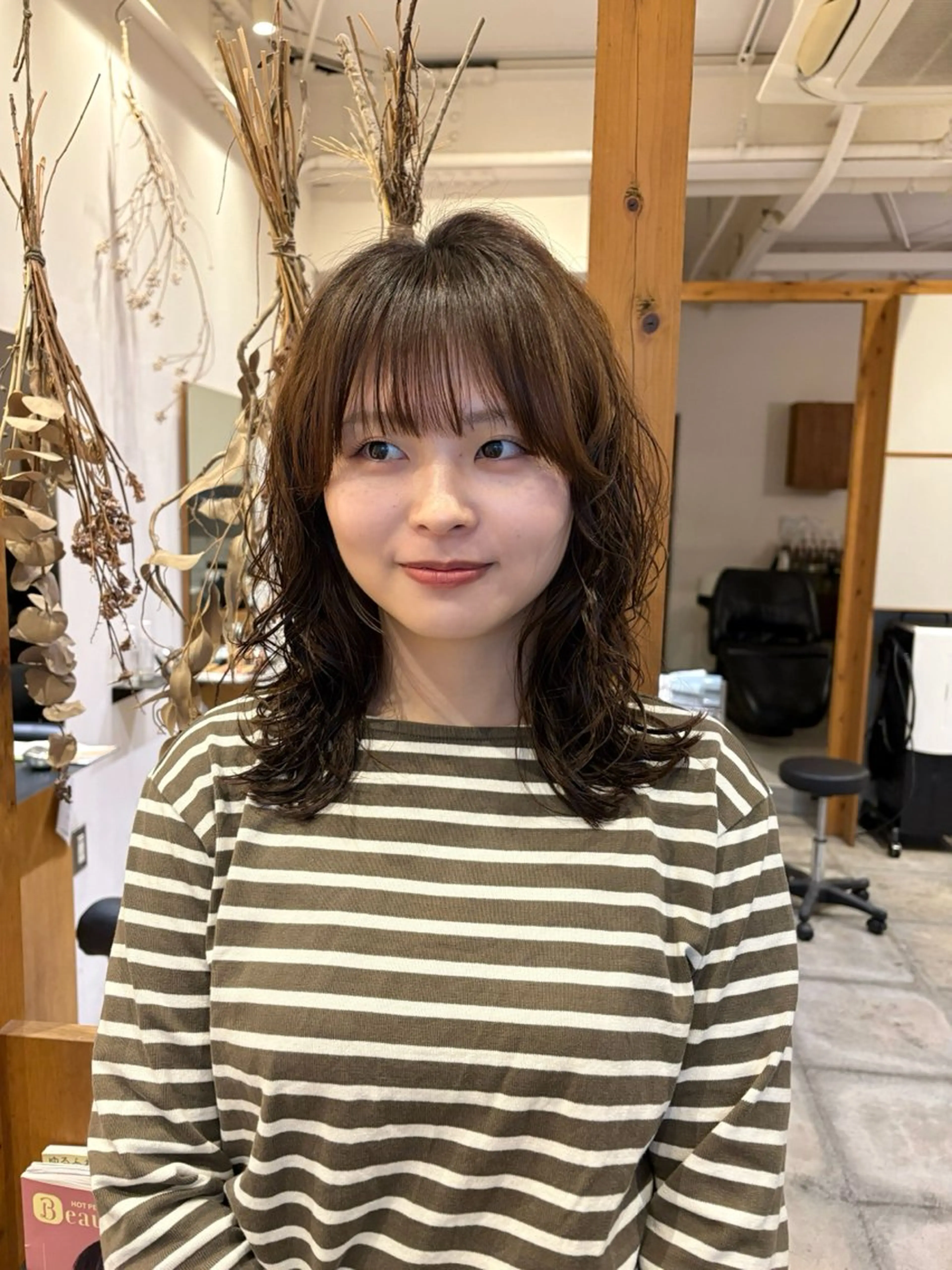 セミロング パーマ カット パーマ トリートメント ENIF ツキのヘアスタイル