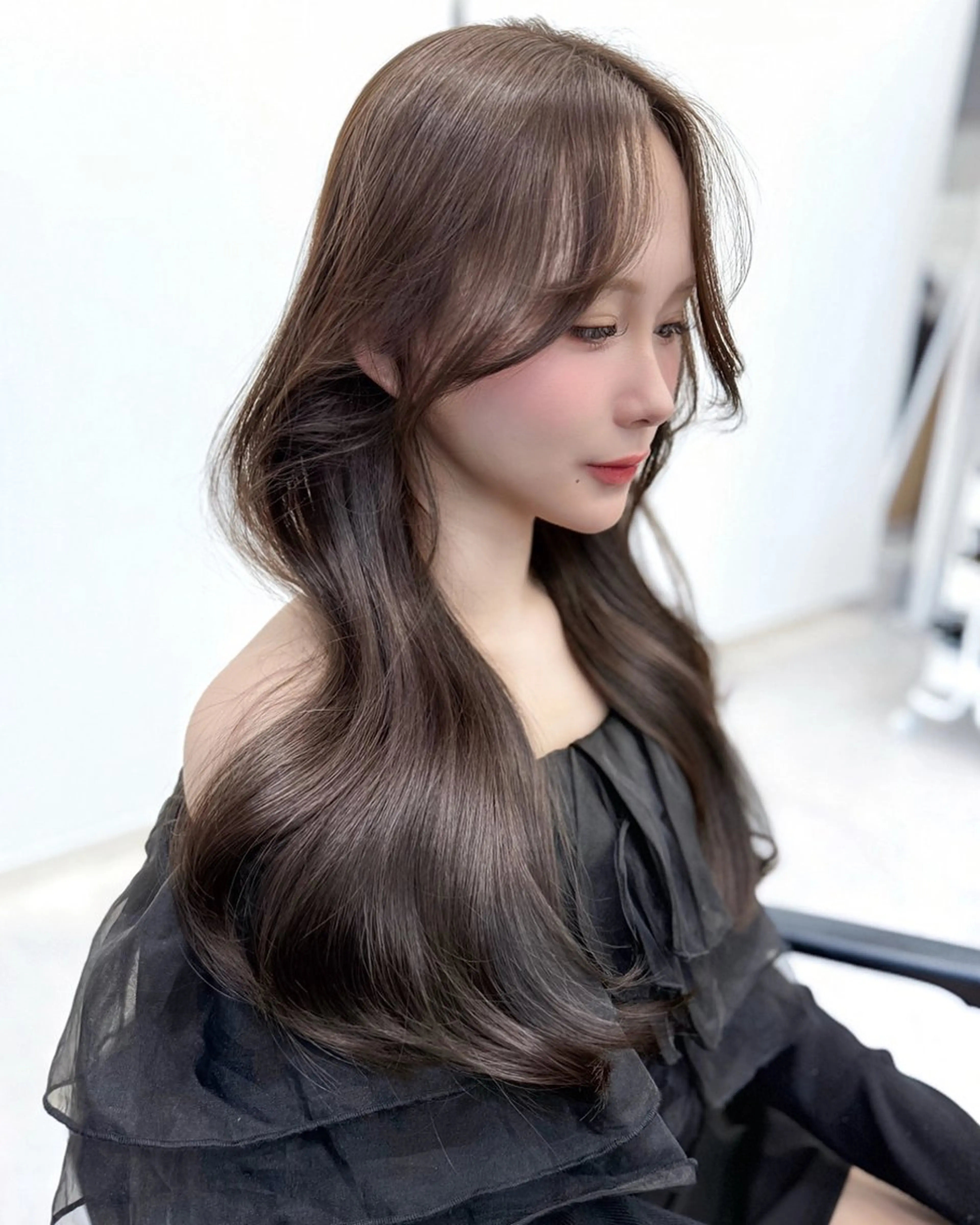 ロング 韓国ヘア🇰🇷／ 艶カラー鈴木萌愛🩶のヘアスタイル