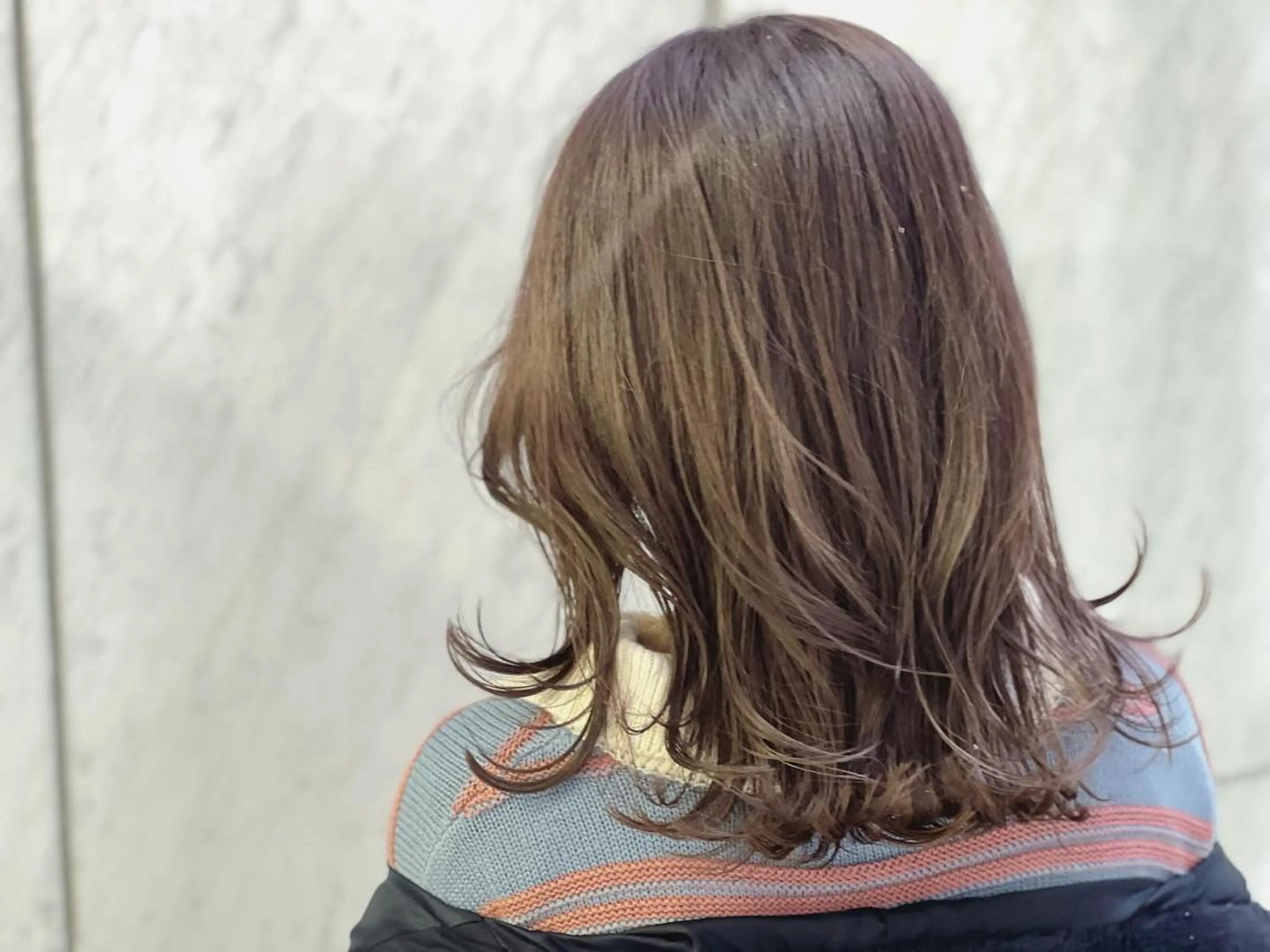 ミディアム ヨシンモリ ヘアカラー トリートメント 及川 祐輔のヘアスタイル