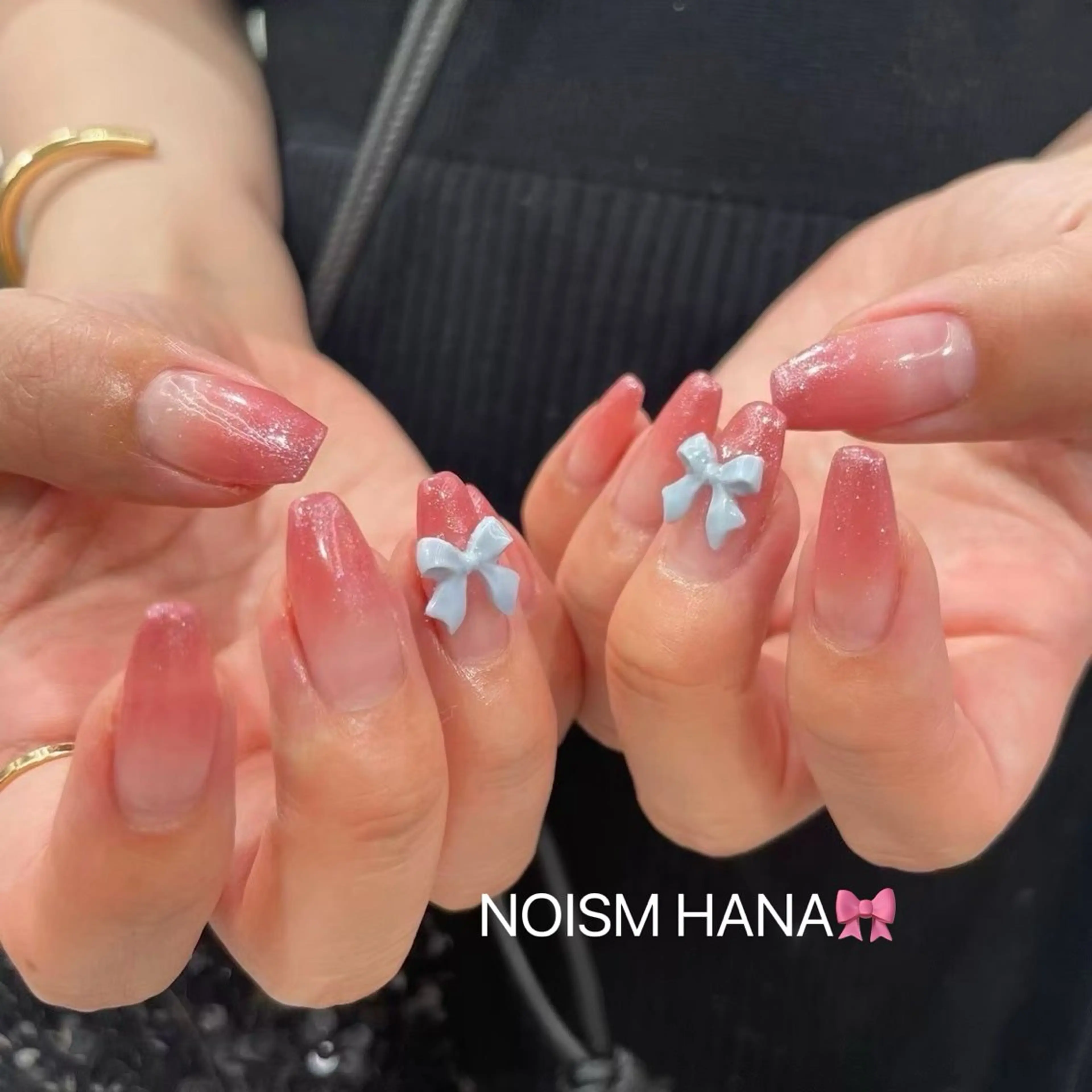 ネイル グラデーション キラキラネイル 韓国ネイル マグネットネイル ニュアンスネイル ハンドネイル 🎀大人nail /NOISMはな🎀のネイルデザイン