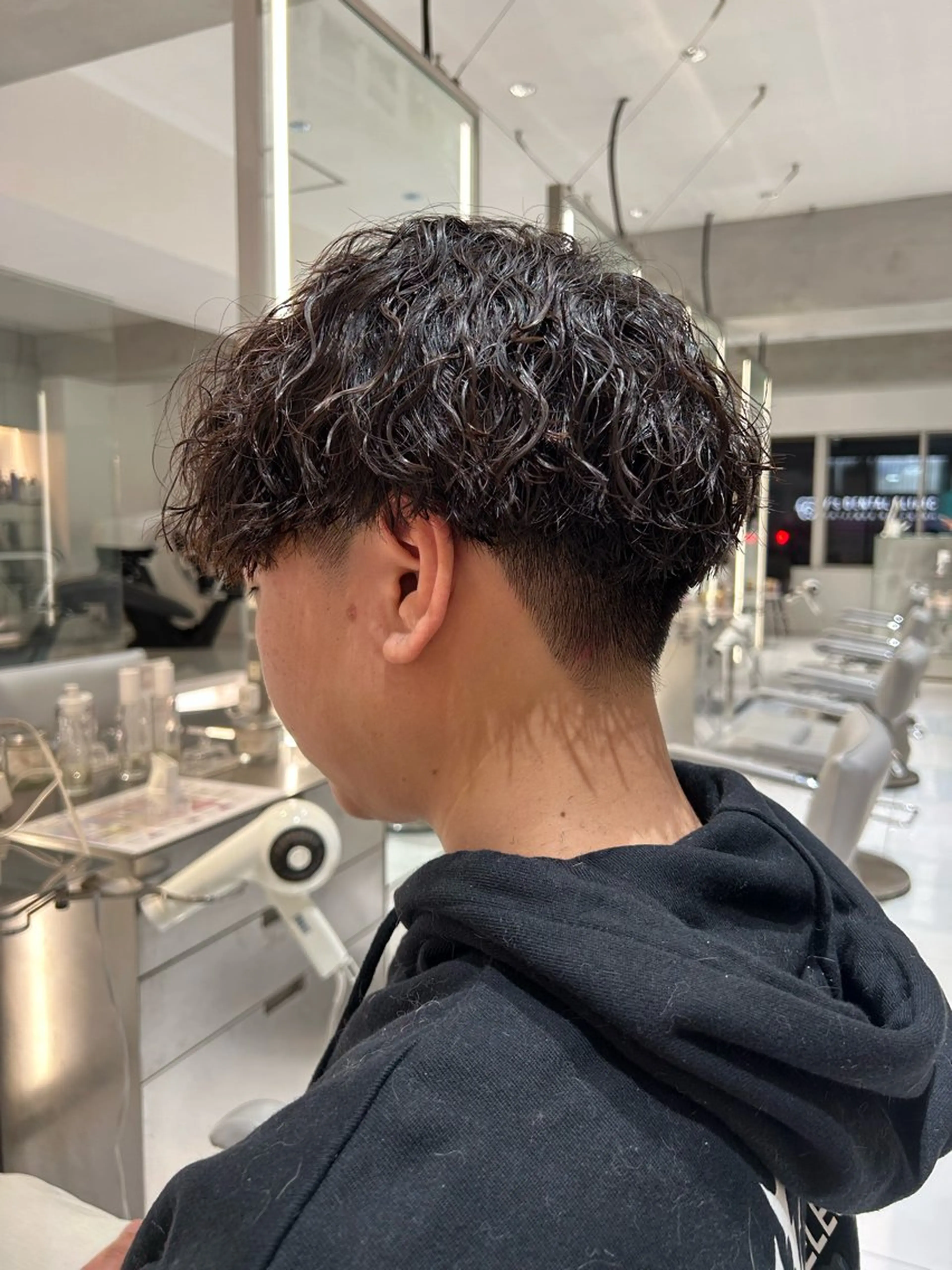 パーマ メンズ MIKA/ボブ/ レイヤー/メンズのヘアスタイル